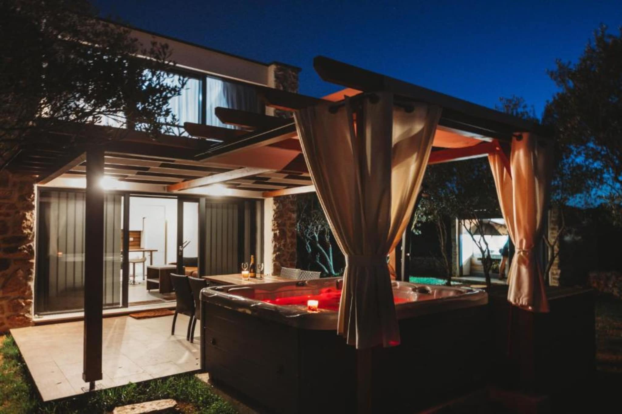 Capesanta - One Bedroom Holiday Home with Hot Tub - Spa
