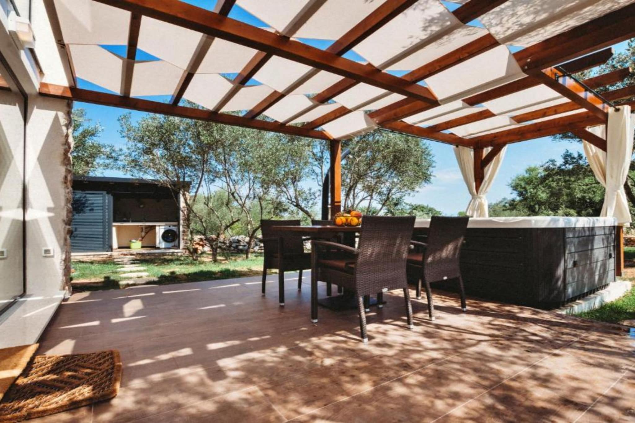 Capesanta - One Bedroom Holiday Home with Hot Tub - Sfeer