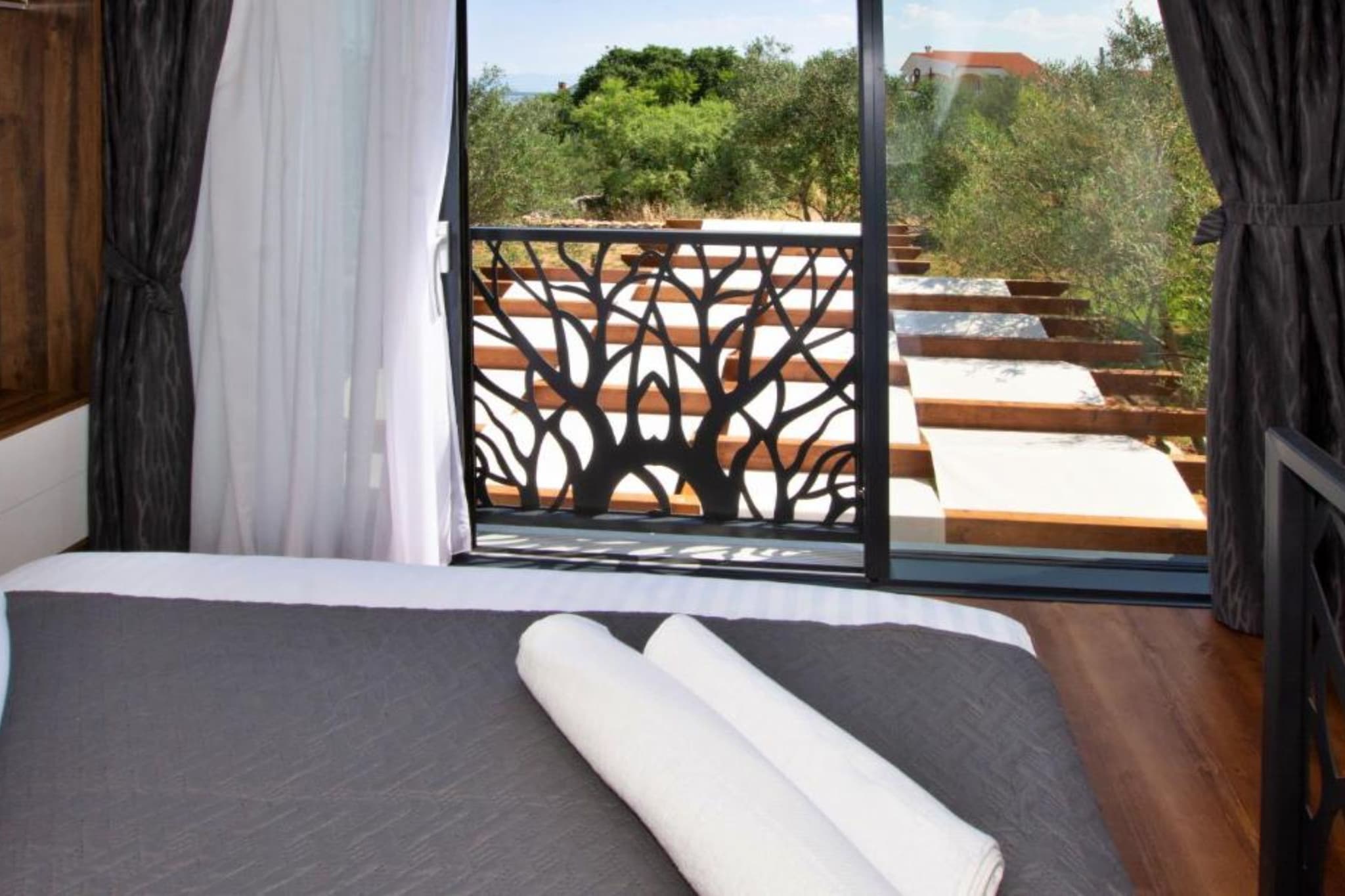 Capesanta - One Bedroom Holiday Home with Hot Tub - Slaapkamer