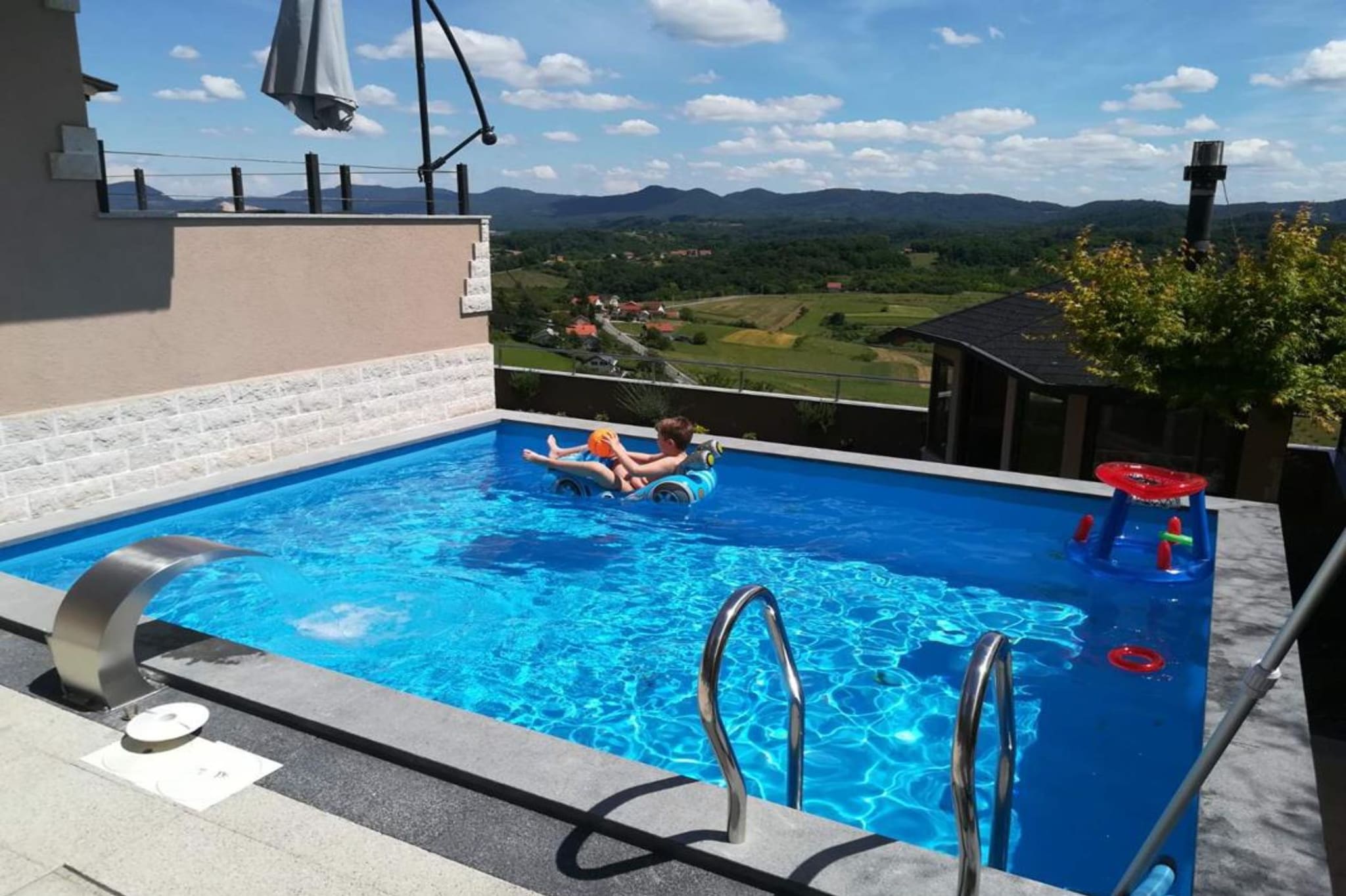 Holiday Home Luka Topličica - Four bedroom Villa with Hot Tub - Swimming pool