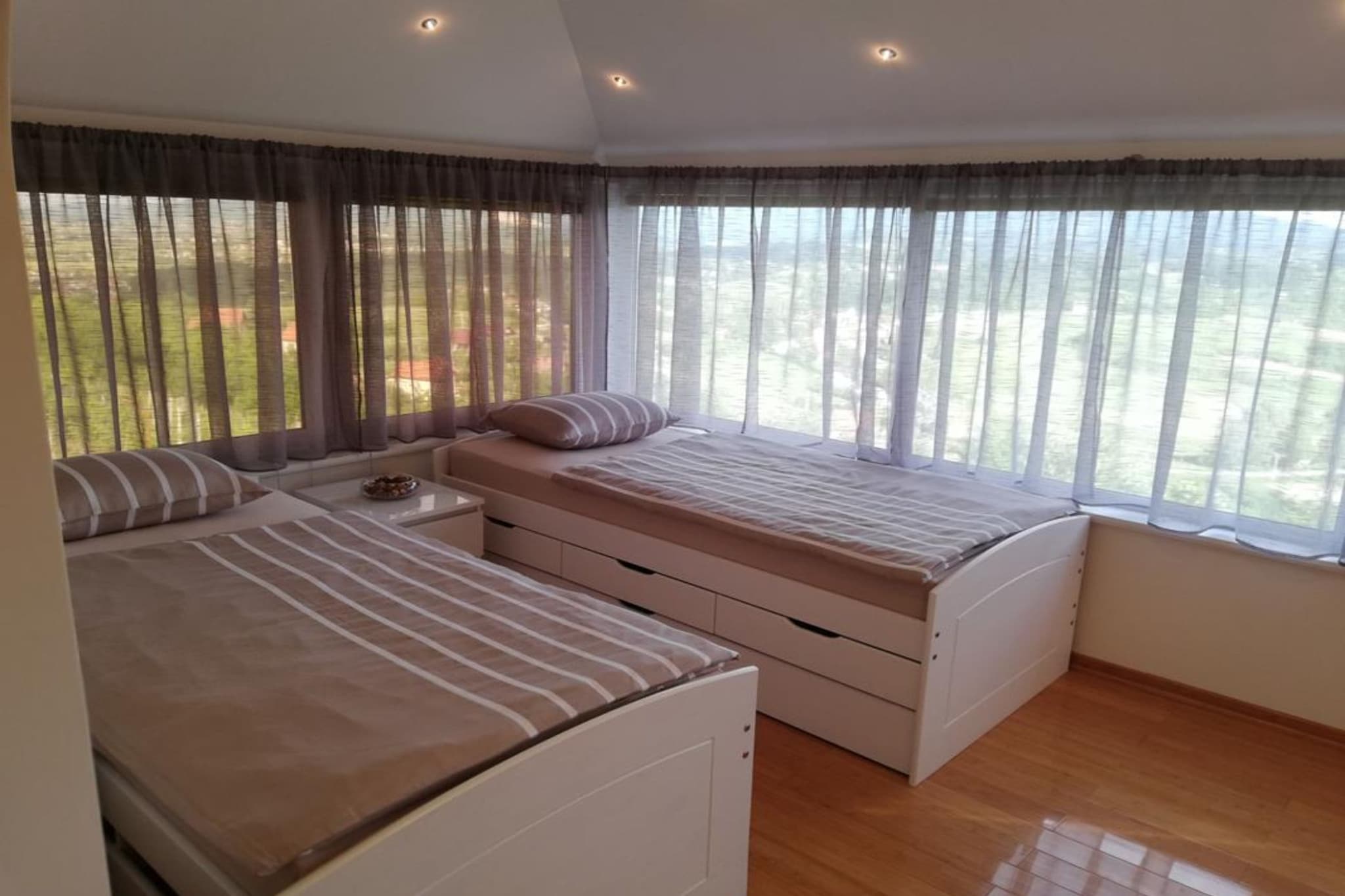 Holiday Home Luka Topličica - Four bedroom Villa with Hot Tub