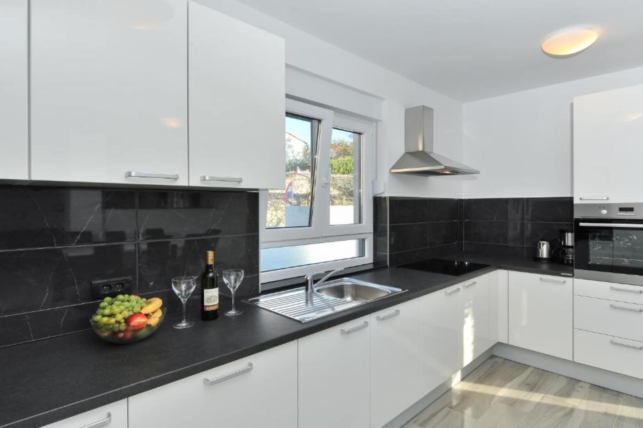 Adriatic Villa Privlaka - Two bedroom Villa with pool - Keuken