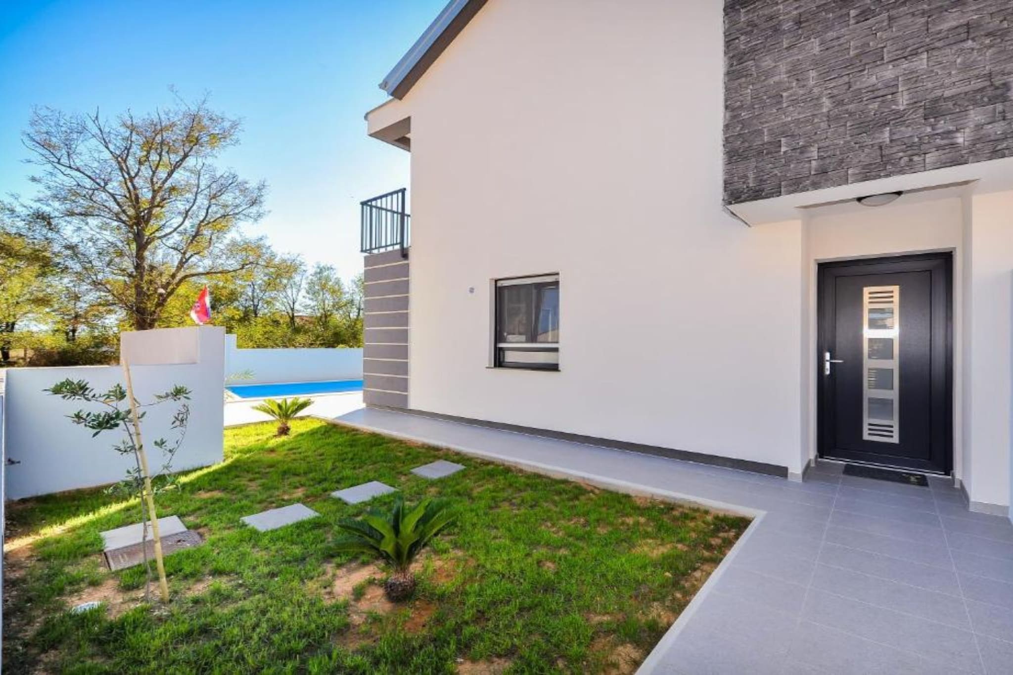 Adriatic Villa Privlaka - Two bedroom Villa with pool - Tuinen zomer