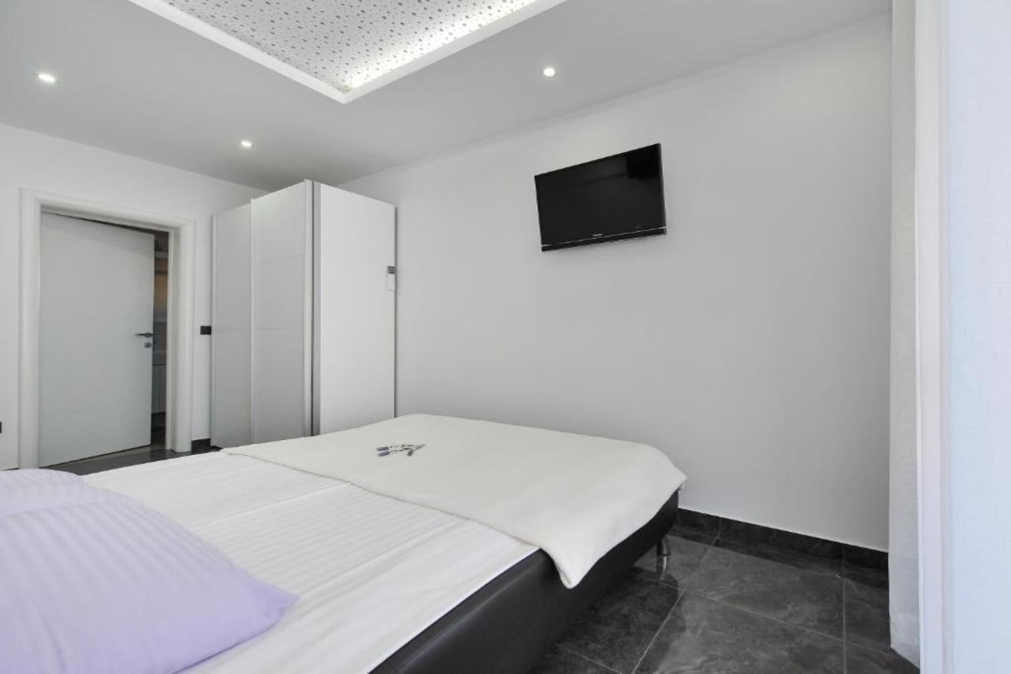 Adriatic Villa Privlaka - Two bedroom Villa with pool - Slaapkamer