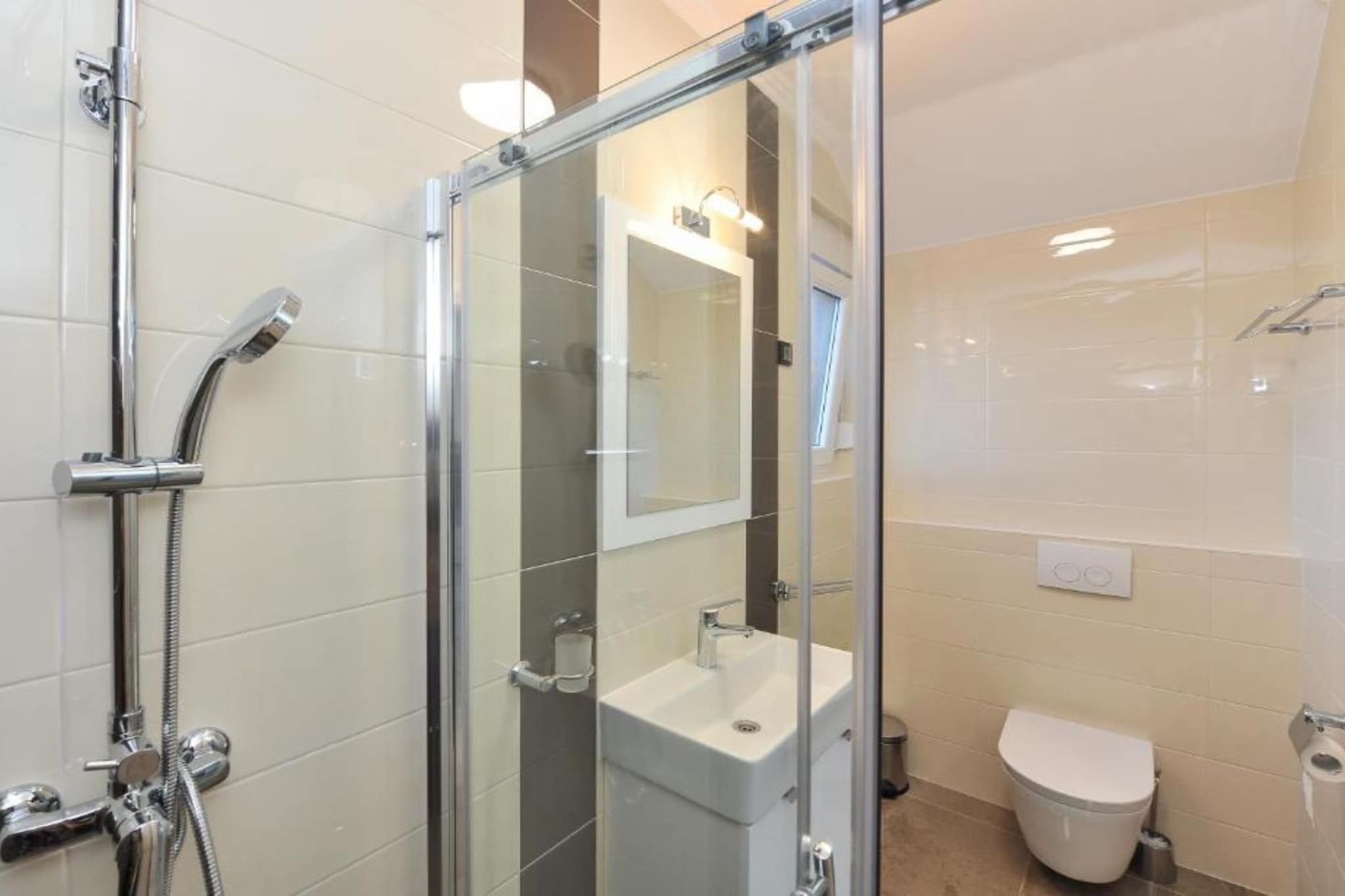 Adriatic Villa Privlaka - Two bedroom Villa with pool - Badkamer