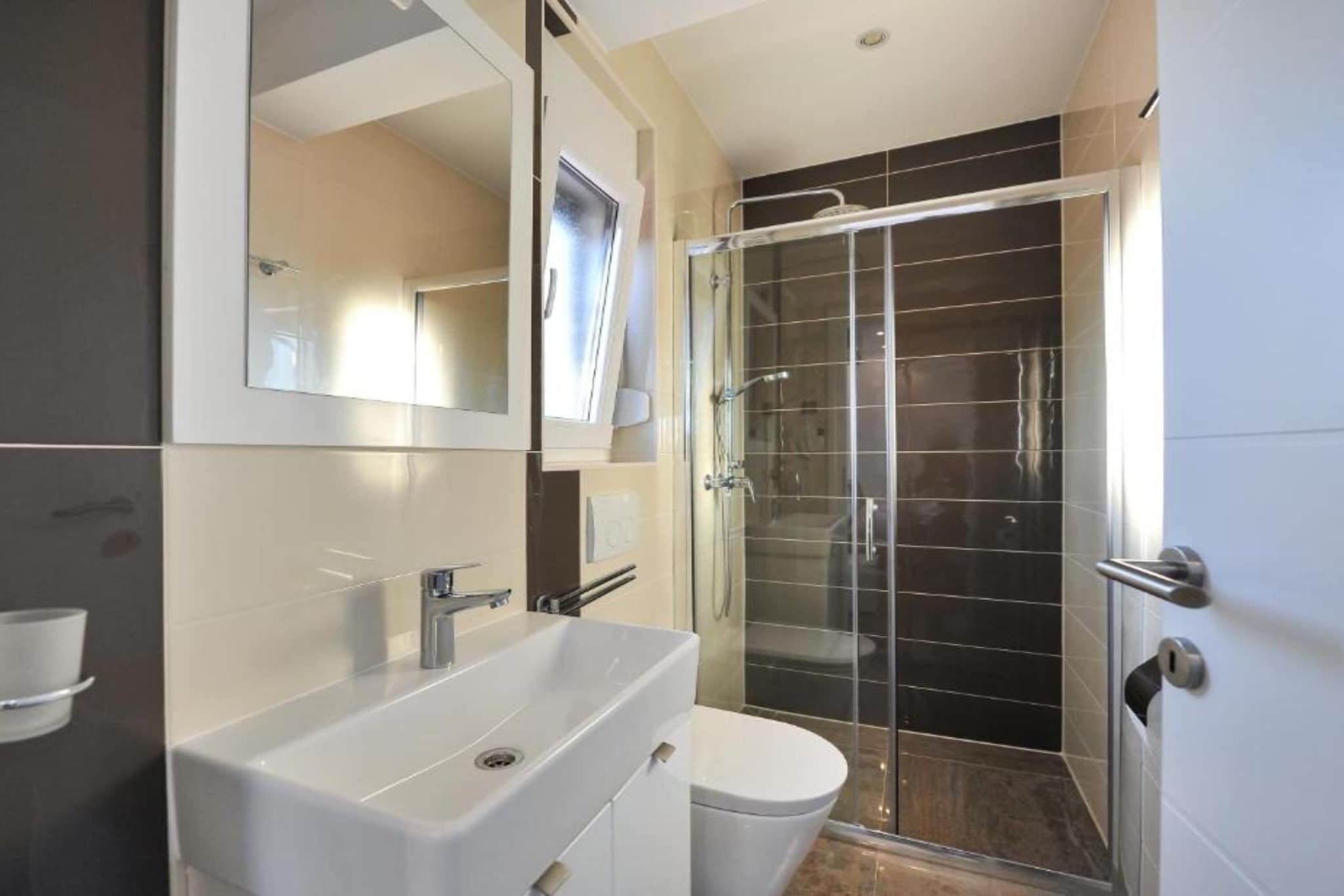 Adriatic Villa Privlaka - Two bedroom Villa with pool - Badkamer