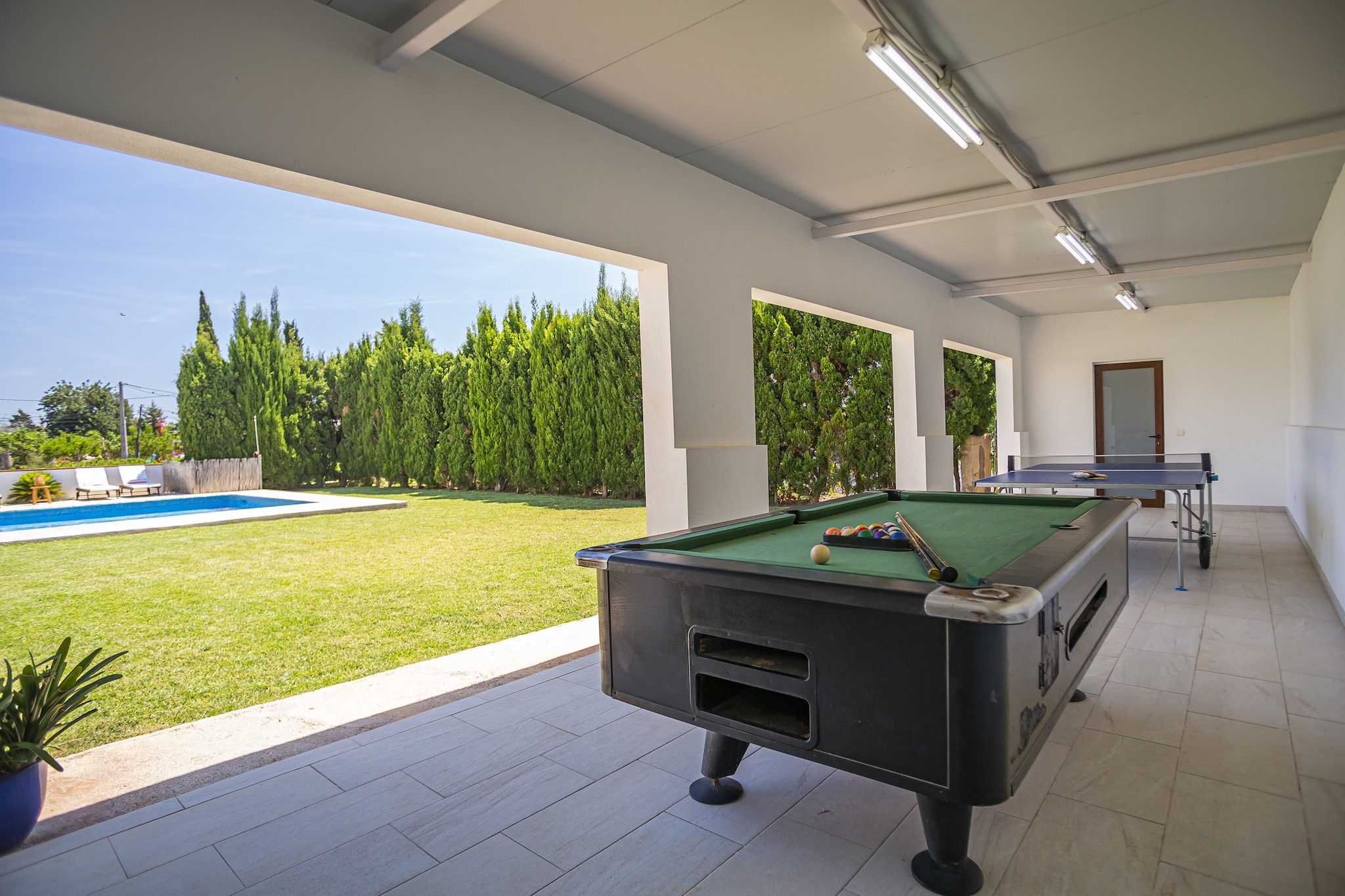 CAN SERRA - Facilities