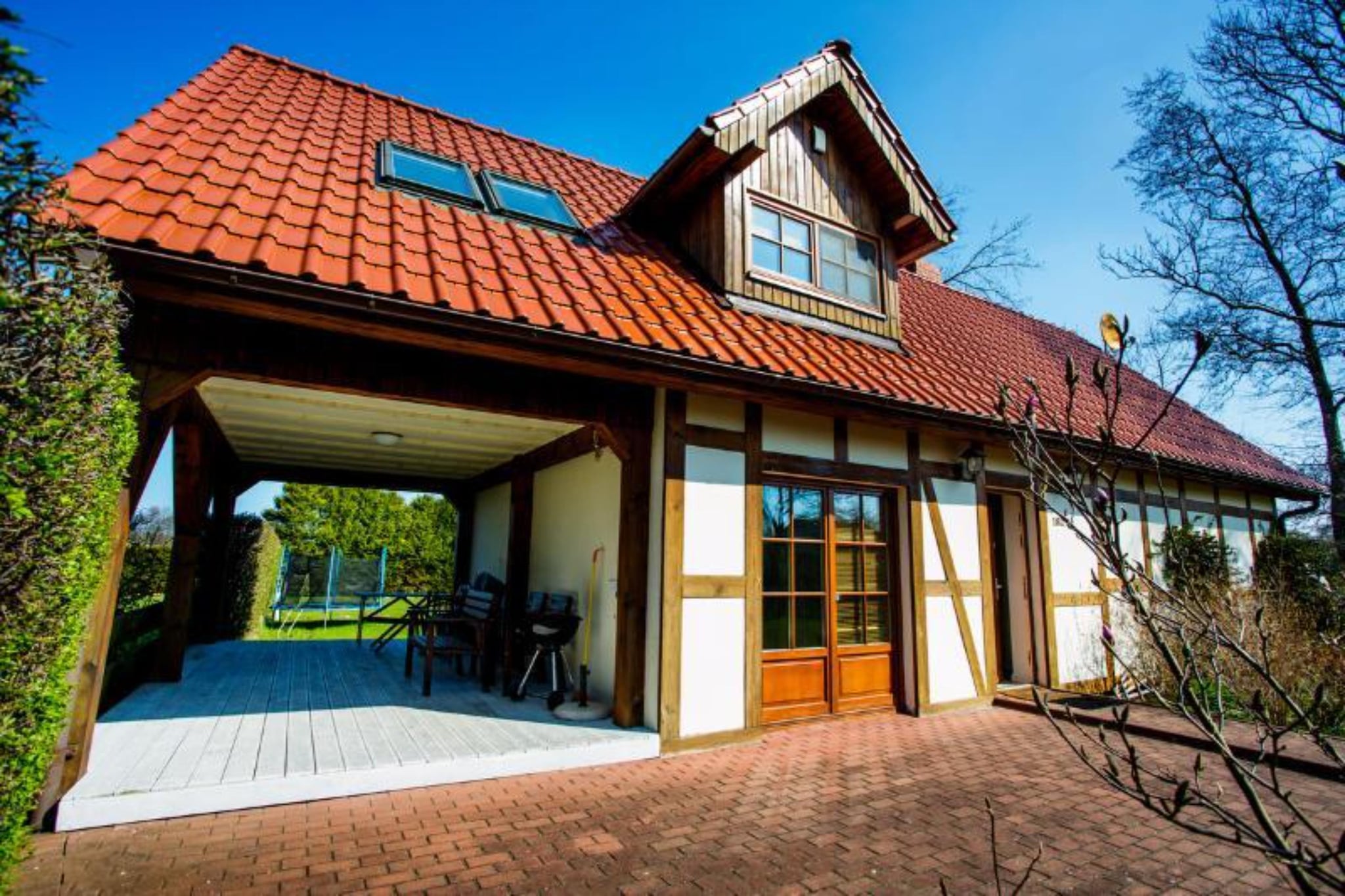 Exterior Summer