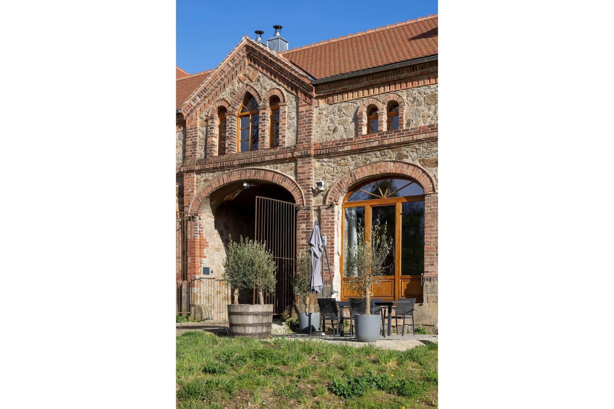 Designer-Studio unter historischem Gewölbe – Natur & Ruhe bei Dresden