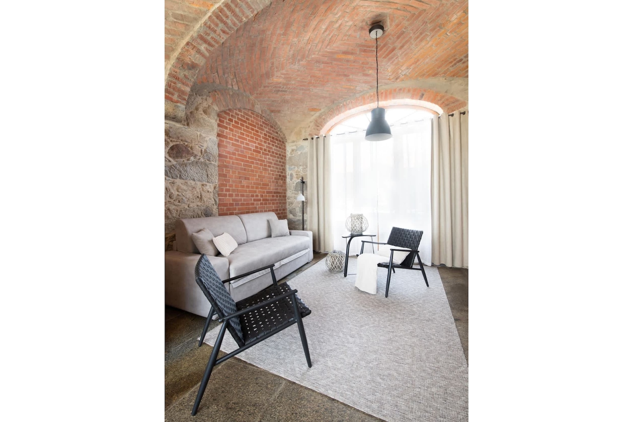 Bed Linen, Fan, Hot Water, Safe, Wardrobe, Living room(double sofa bed, TV, dining table, seating area), Kitchen(hob, electric kettle, toaster, coffee machine, oven, microwave, fridge-freezer), bathroom(shower, washbasin, toilet), sauna(shared with other guests, paid), First Aid, Indoor play area, tumble dryer(shared with other guests, paid), balcony or terrace, heating, table tennis table, high chair, iron, hairdryer, plancha grill, Charging post for electric cars, Carbon monoxide detector, Cleaning Disinfection, Cleaning products, Extra pillows and blankets, Long term stays allowed, Rural, Village, Washer in common space, Wine glasses