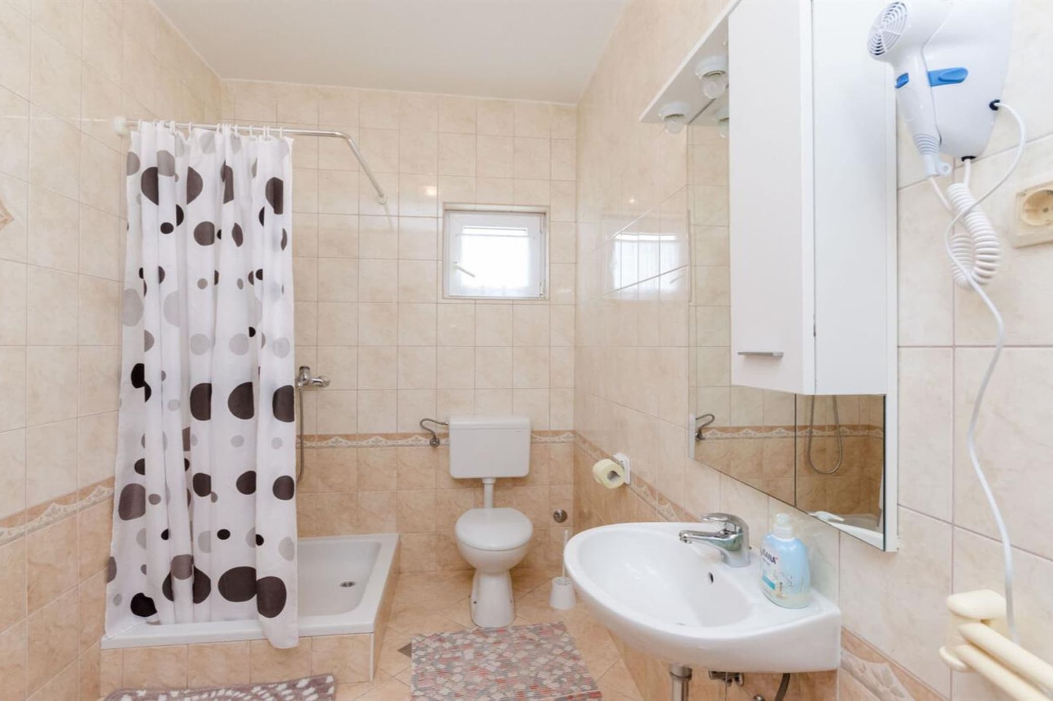 Apartments and Room Ljubica i Branko - Two bedroom Apartment A2 - Badkamer