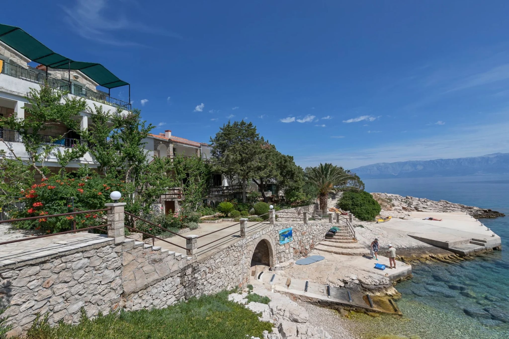 Seaside Retreat- Villa Ruža, Hvar island-Three Bedroom Holiday Home with Sea View - Im Freien