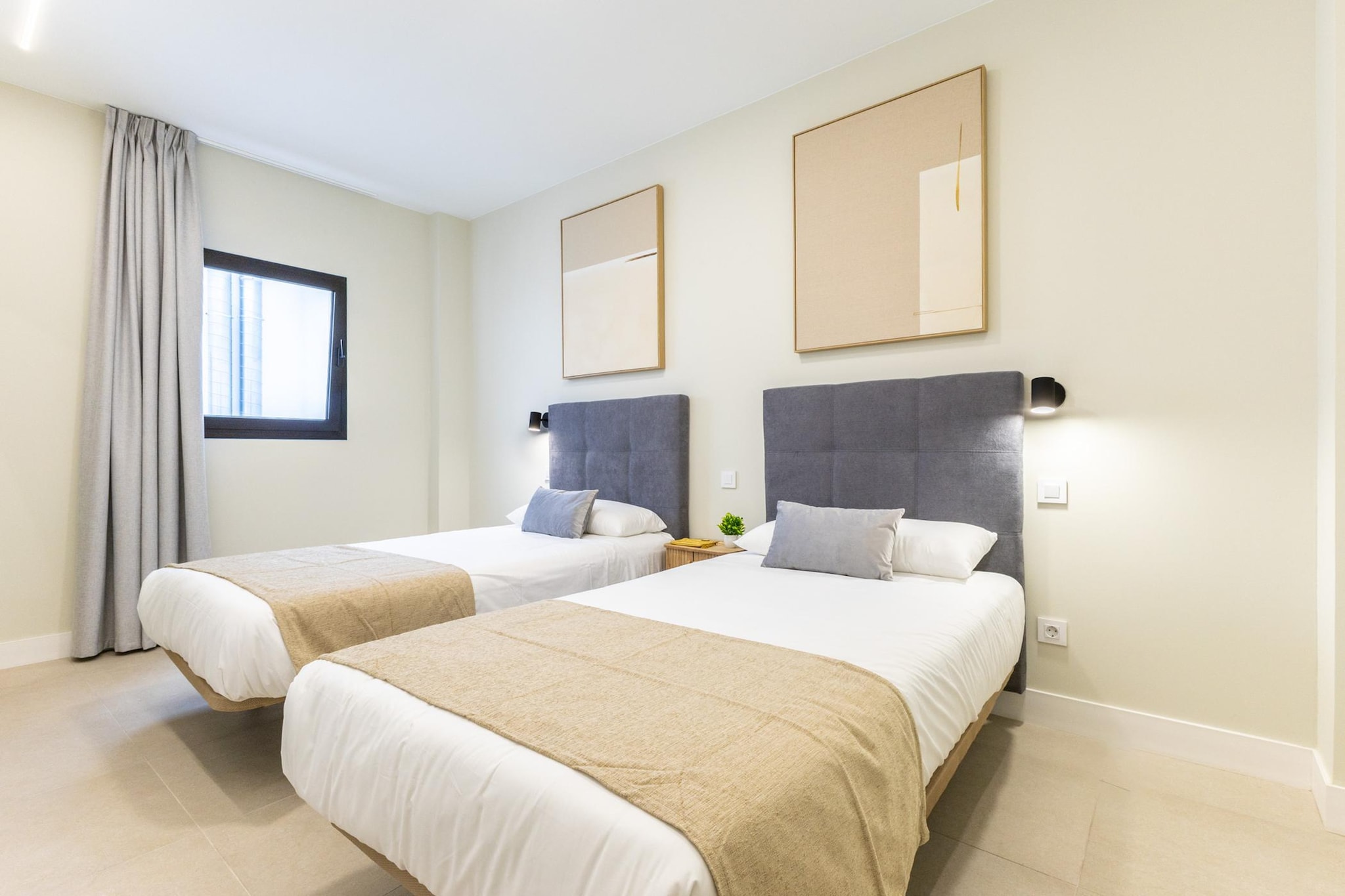 Coastal Arinaga Apartment with Solarium