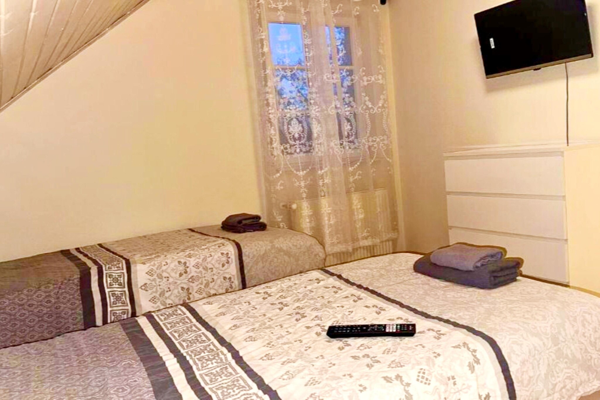 Bed Room