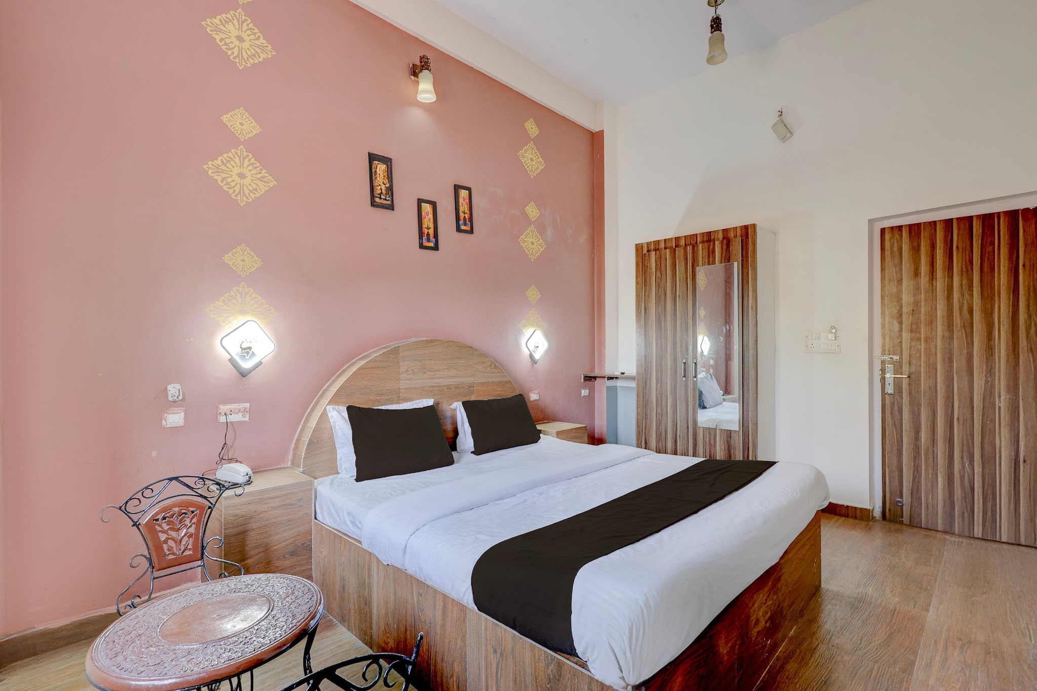 Comfortable Accommodations: Collection O Ajmer - Pushkar Bypass Formerly Shakti Resort in Ajmer offers family rooms with air-conditioning, private bathrooms, and free WiFi. Each room includes a work desk, seating area, TV, and wardrobe.

Dining Experience: The family-friendly restaurant serves Indian cuisine in a welcoming ambience. Guests can enjoy a continental breakfast each morning.

Leisure Facilities: The hotel features a garden and a lounge. Additional amenities include a shared kitchen, daily housekeeping service, room service, and luggage storage.

Local Attractions: Ana Sagar Lake is 10 km away, Ajmer Sharif and Dargah Sharif are 11 km distant, and Pushkar Lake lies 15 km from the property. Kishangarh Airport is 23 km away.

Check-in is only available to guests aged 18 and above. Please provide a government-issued ID to confirm your age.

