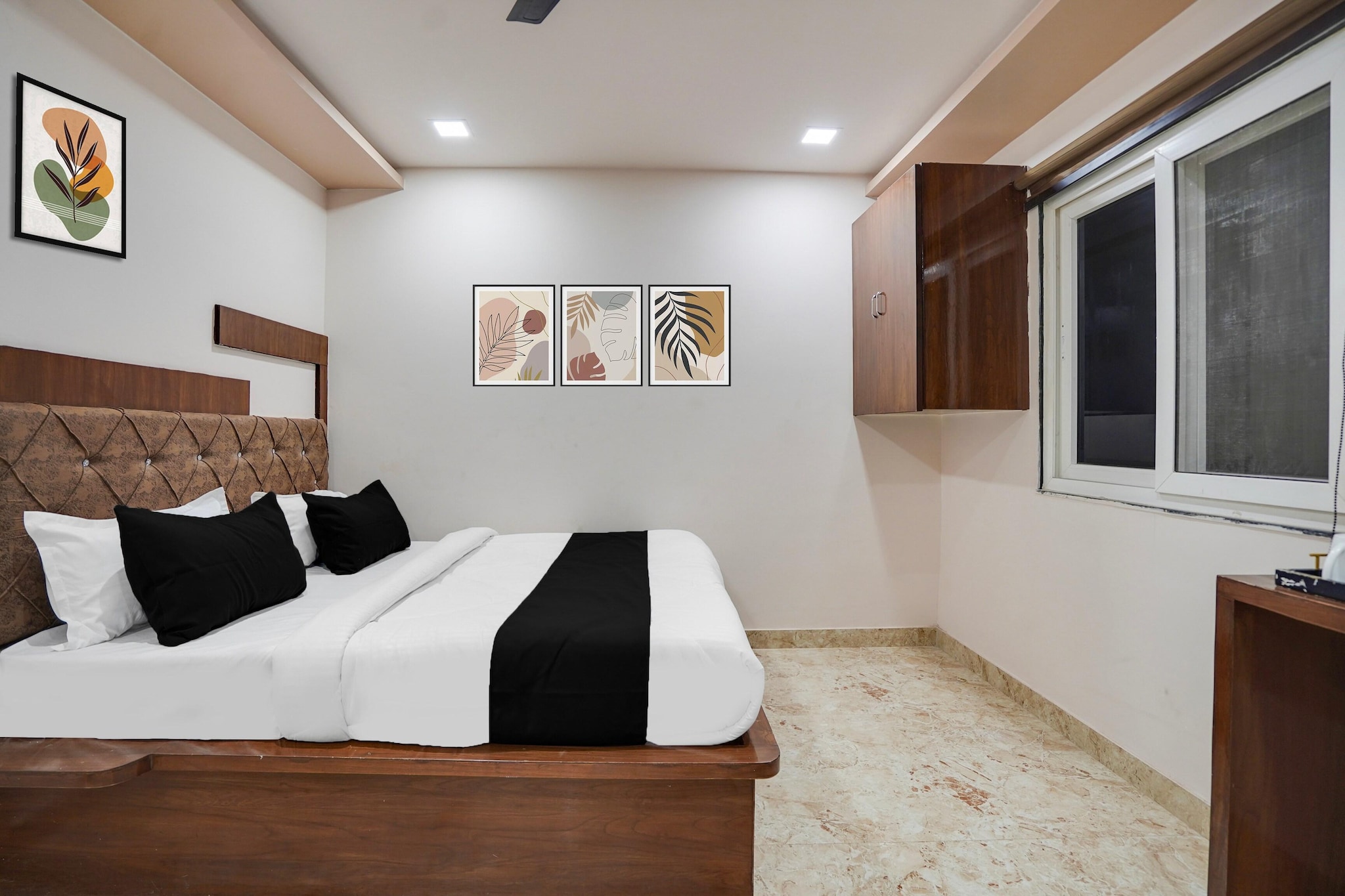 Deluxe Hotel O Ajmer CentralGrand Suman