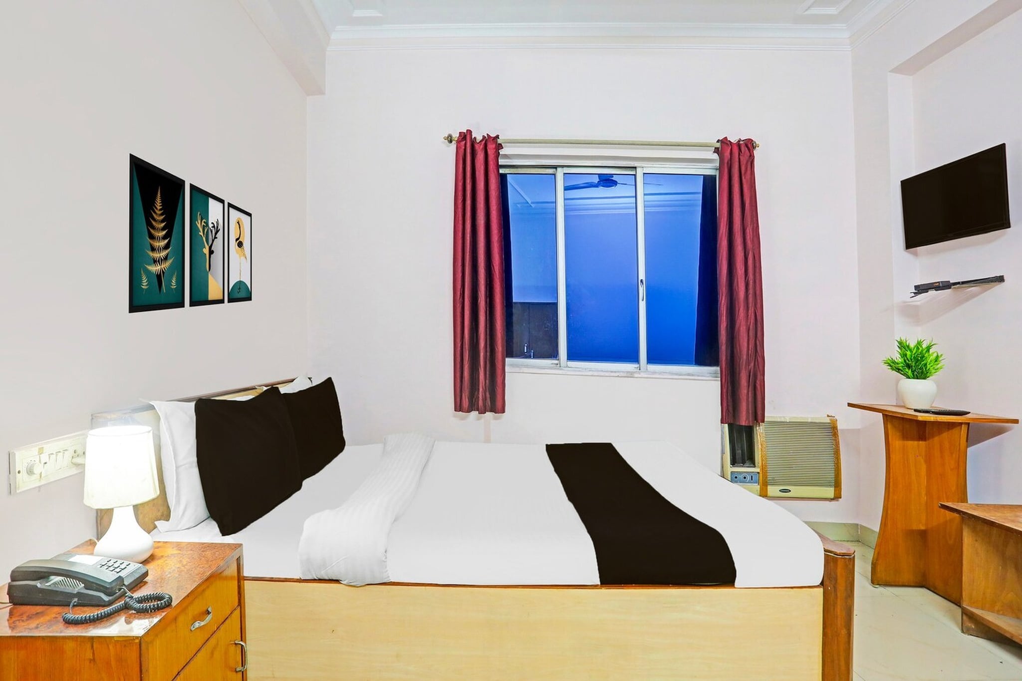Deluxe Super Hotel O Bhagalpur Railway Junction