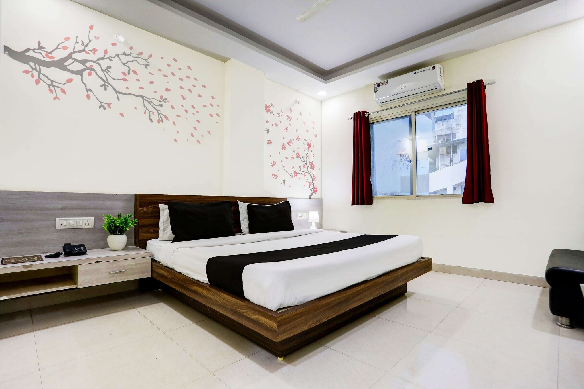 Comfortable Accommodations: Cosy Stays at Hoshangabad Road Near Aashima Mall in Bhopal offers 4-star comfort with free WiFi throughout the property. Guests enjoy air-conditioned rooms with private bathrooms, fireplaces, and work desks.

Convenient Facilities: The hotel features a lounge, lift, 24-hour front desk, shared kitchen, housekeeping, laundry, family rooms, room service, and meeting rooms. Free on-site parking is available.

Prime Location: Located 20 km from Raja Bhoj Airport, the property is near attractions such as Kanha Fun City (6 km), Habibganj Station (7 km), Museum of Man (14 km), and Van Vihar National Park (18 km).

Guest Satisfaction: Highly rated for its attentive staff, room cleanliness, and comfort.

Unmarried couples are warmly welcome at this property.
Guests with local ID proof are warmly welcome.
Apologies, but we are currently unable to host foreign nationals at this property.
Early Check-In Policy: A full day’s room rate will be charged for check-ins before 6:00 AM. Complimentary early check-in is available between 6:00 AM and 10:00 AM, subject to room availability.
 
Check-in is only available to guests aged 18 and above. Please provide a government-issued ID to confirm your age.
