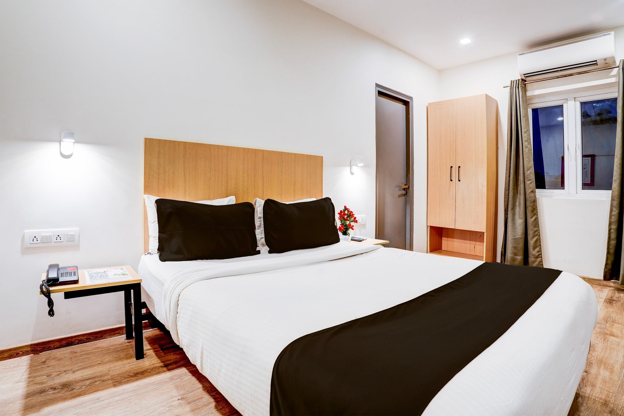 Enjoy a comfortable and hassle-free experience at our thoughtfully designed property. Each room is equipped with modern amenities, cozy bedding, and elegant decor to make you feel right at home. Located conveniently with easy access to public transport and major attractions, it's perfect for both business and leisure travelers. Cleanliness and guest comfort are our top priorities, and our team is available 24/7 to assist you throughout your stay.

1. Unmarried couples are warmly welcome at this property.
2. Guests with local ID proof are warmly welcome.
3.Foreign guests are welcome and allowed to stay at this property without any restrictions

4.Early Check-In Policy: A full day’s room rate will be charged for check-ins before 6:00 AM. Complimentary early check-in is available between 6:00 AM and 10:00 AM, subject to room availability.

5.Check-in is only available to guests aged 18 and above. Please provide a government-issued ID to confirm your age.

