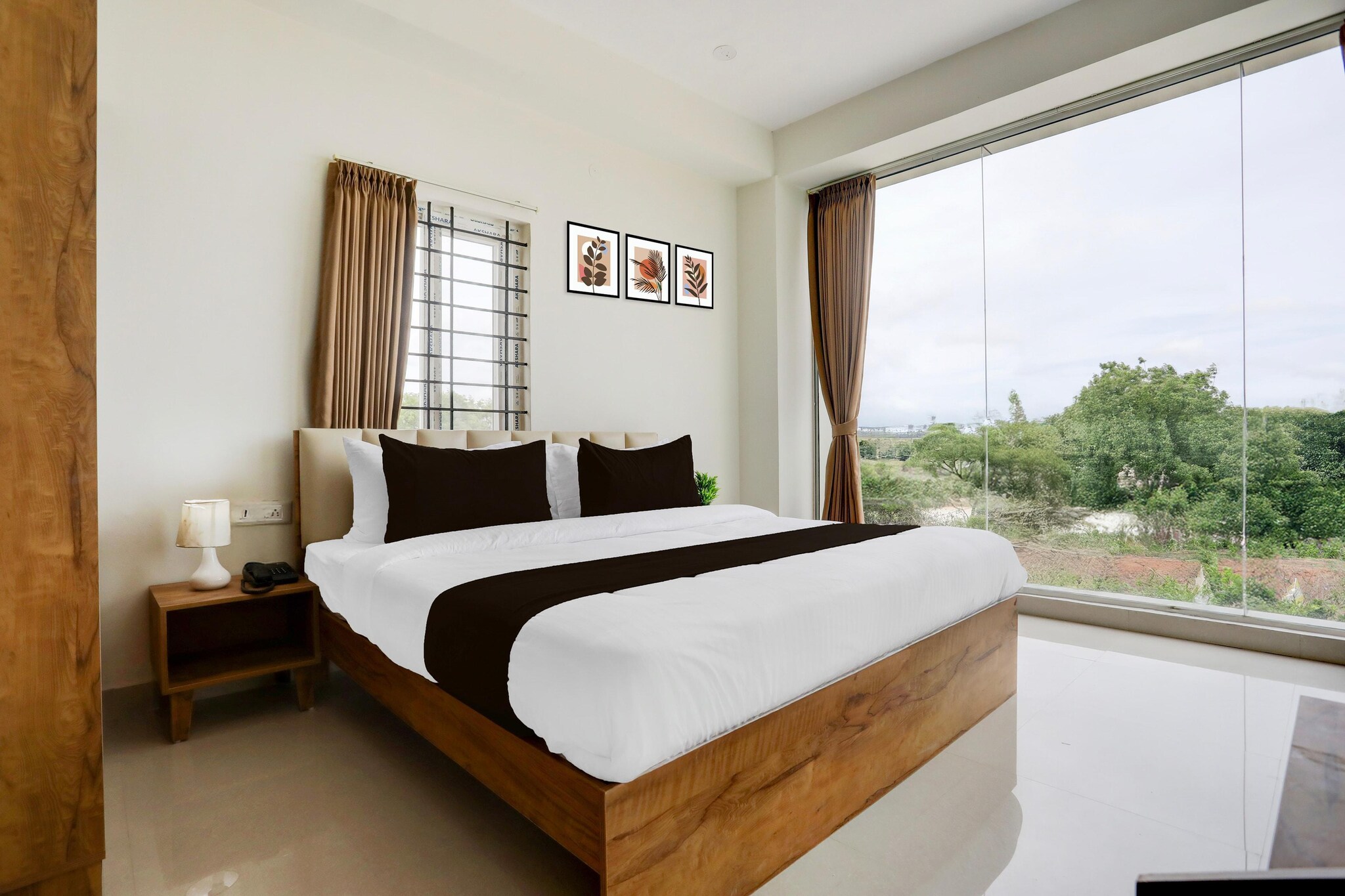 Enjoy a comfortable and hassle-free experience at our thoughtfully designed property. Each room is equipped with modern amenities, cozy bedding, and elegant decor to make you feel right at home. Located conveniently with easy access to public transport and major attractions, it's perfect for both business and leisure travelers. Cleanliness and guest comfort are our top priorities, and our team is available 24/7 to assist you throughout your stay.
 
Unmarried couples are warmly welcome at this property.
Guests with local ID proof are warmly welcome.
Foreign guests are welcome and allowed to stay at this property without any restrictions
Early Check-In Policy: A full day’s room rate will be charged for check-ins before 6:00 AM. Complimentary early check-in is available between 6:00 AM and 10:00 AM, subject to room availability.
 
Check-in is only available to guests aged 18 and above. Please provide a government-issued ID to confirm your age.
