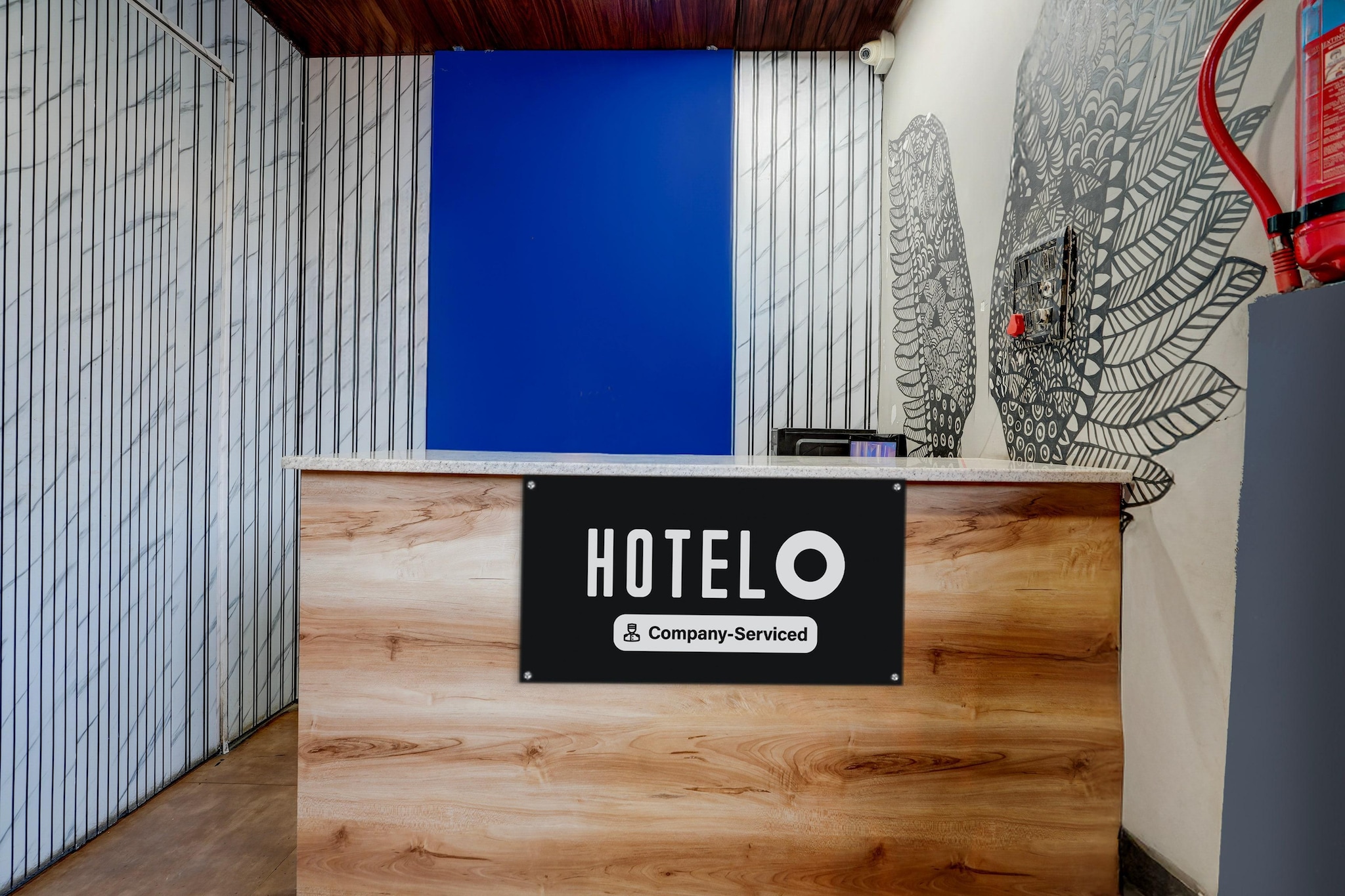 Ground floor: (bedroom(double bed, TV, seating area, air conditioning, telephone), bathroom(bathtub or shower, washbasin, toilet, Towels incl., shampoo, body soap, hot water))