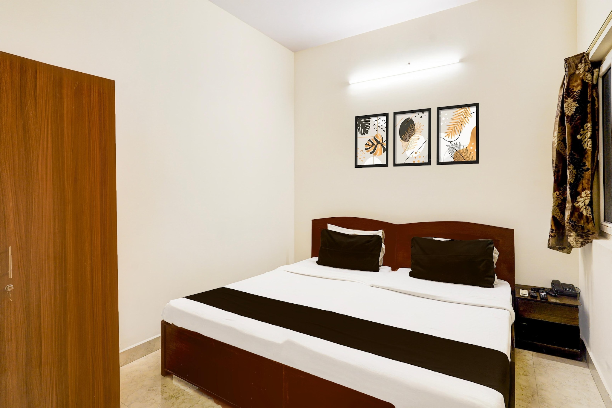 Deluxe Collection O Thousand Lights Chennai