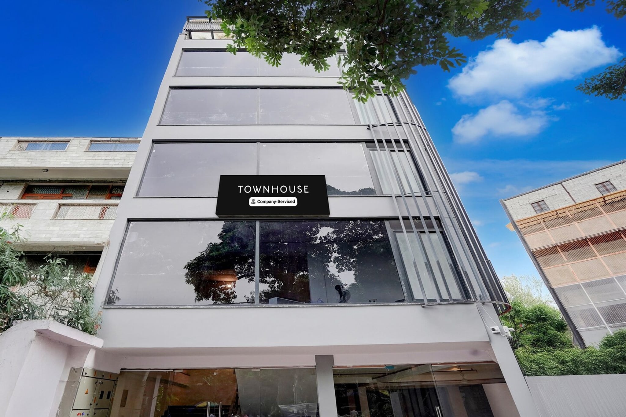 Deluxe Super Townhouse Preet Vihar Metro Station