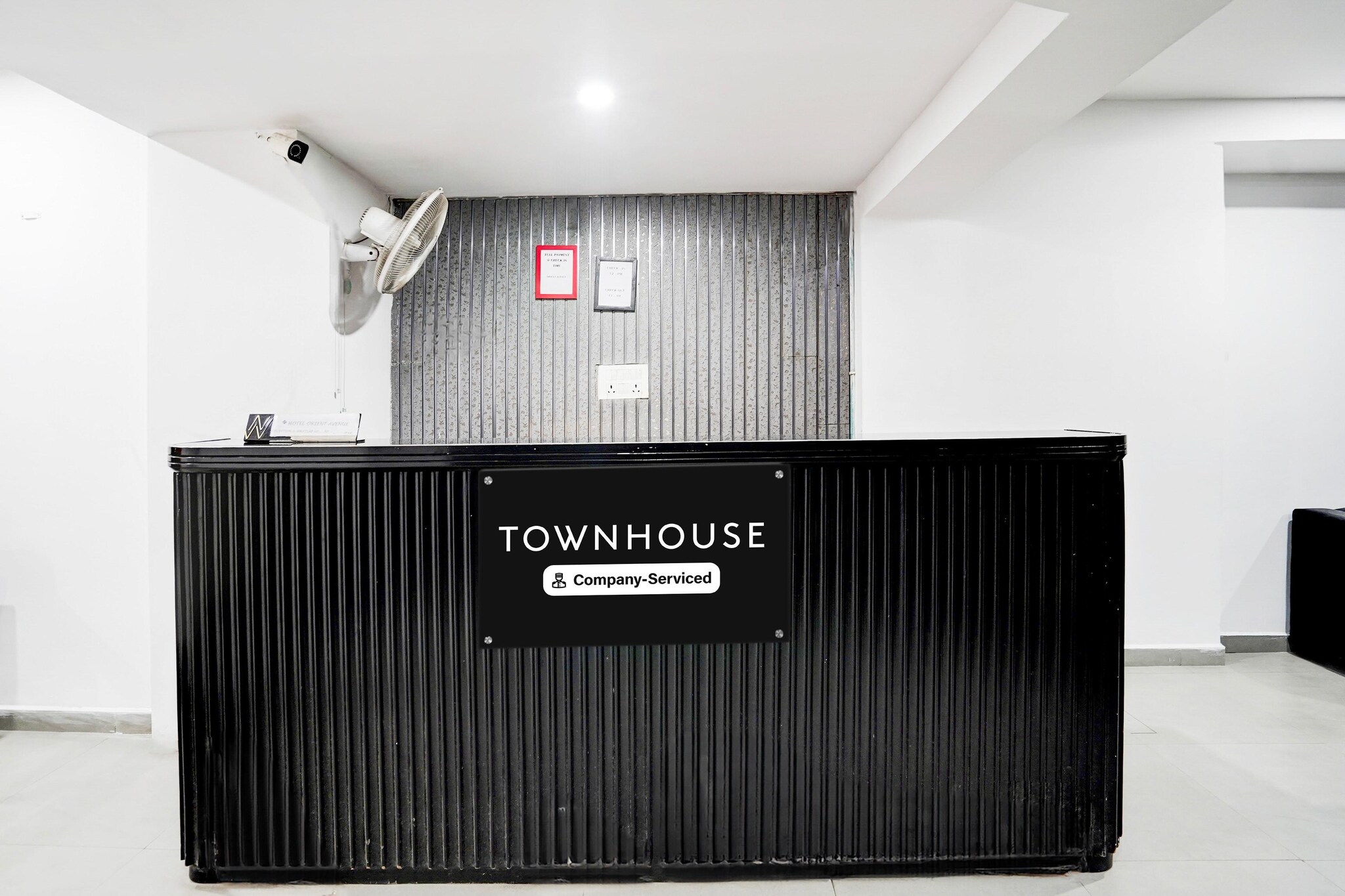 Ground floor: (bedroom(double bed, TV, seating area, air conditioning, telephone), bathroom(bathtub or shower, shower, washbasin, toilet, Towels incl., shampoo, body soap, hot water), lift)