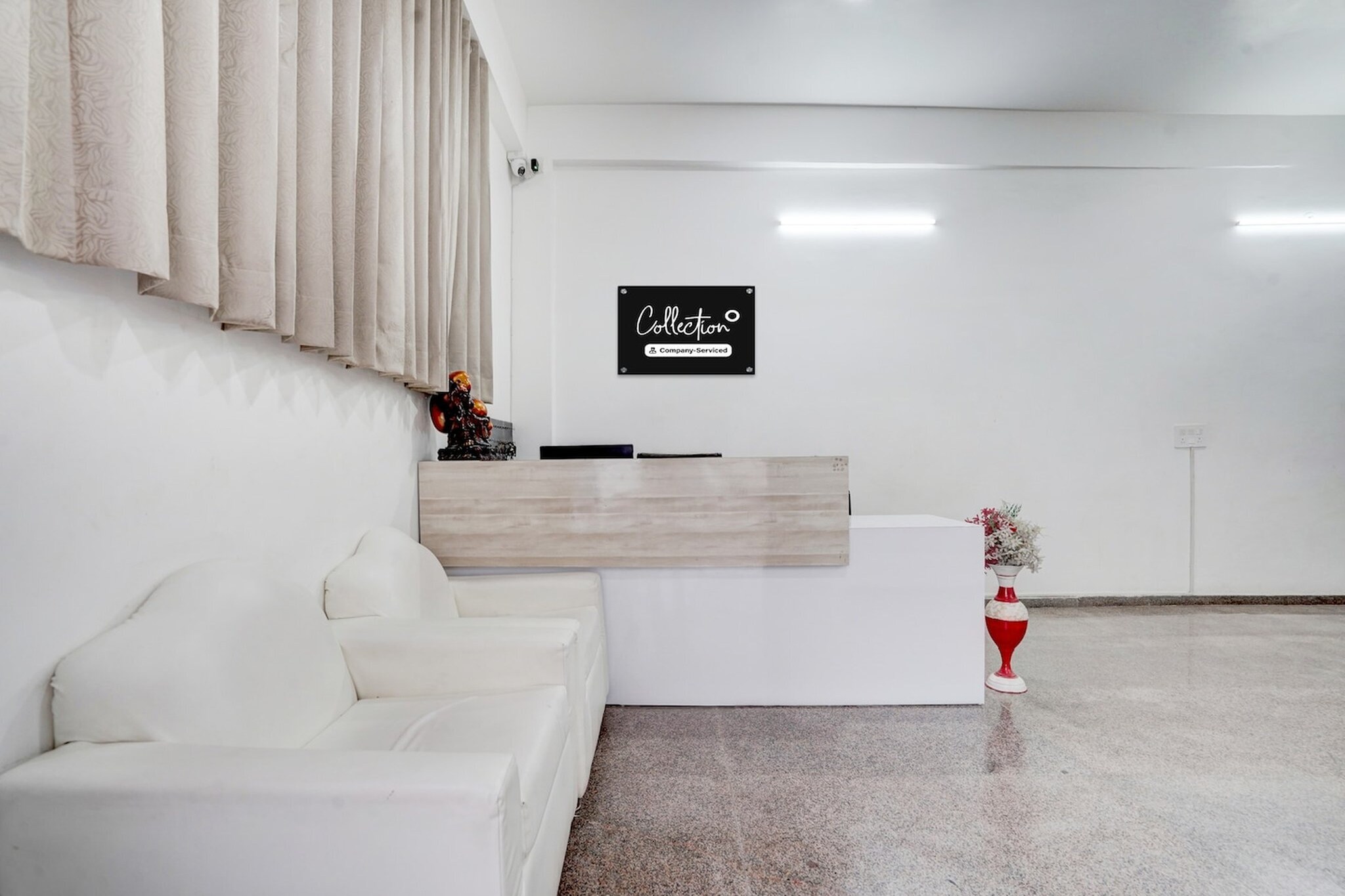 Deluxe Super Collection O Sector 7 Rohini
