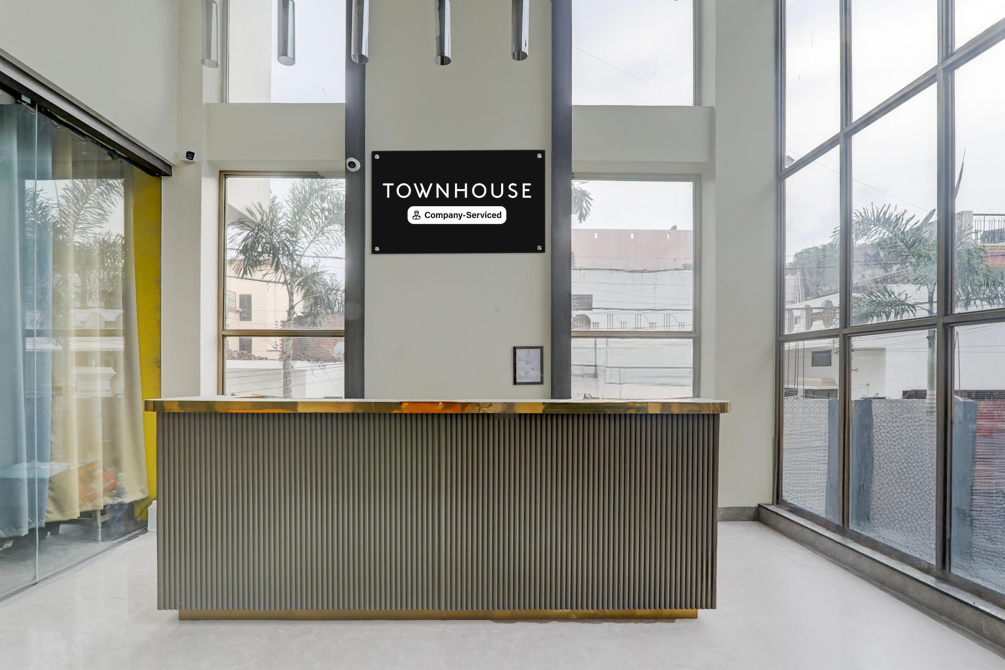 Ground floor: (bedroom(double bed, TV, seating area, air conditioning, telephone), bathroom(bathtub or shower, shower, washbasin, toilet, Towels incl., shampoo, body soap, hot water))