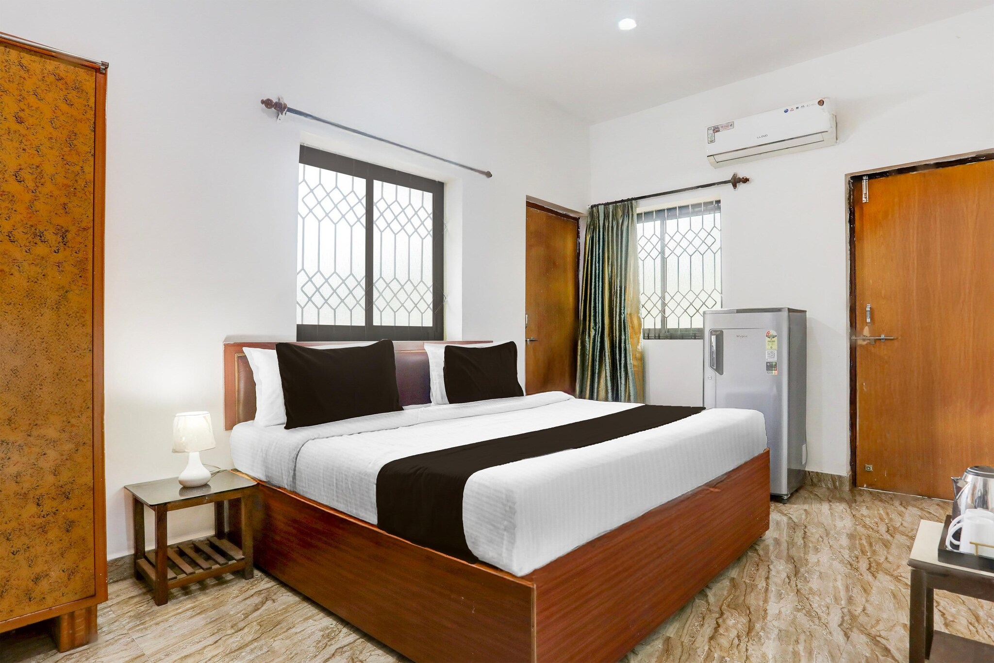 Enjoy a comfortable and hassle-free experience at our thoughtfully designed property. Each room is equipped with modern amenities, cozy bedding, and elegant decor to make you feel right at home. Located conveniently with easy access to public transport and major attractions, it's perfect for both business and leisure travelers. Cleanliness and guest comfort are our top priorities, and our team is available 24/7 to assist you throughout your stay.
Unmarried couples are warmly welcome at this property.
Guests with local ID proof are warmly welcome.
Foreign guests are welcome and allowed to stay at this property without any restrictions
Early Check-In Policy: A full day’s room rate will be charged for check-ins before 6:00 AM. Complimentary early check-in is available between 6:00 AM and 10:00 AM, subject to room availability.
Check-in is only available to guests aged 18 and above. Please provide a government-issued ID to confirm your age.