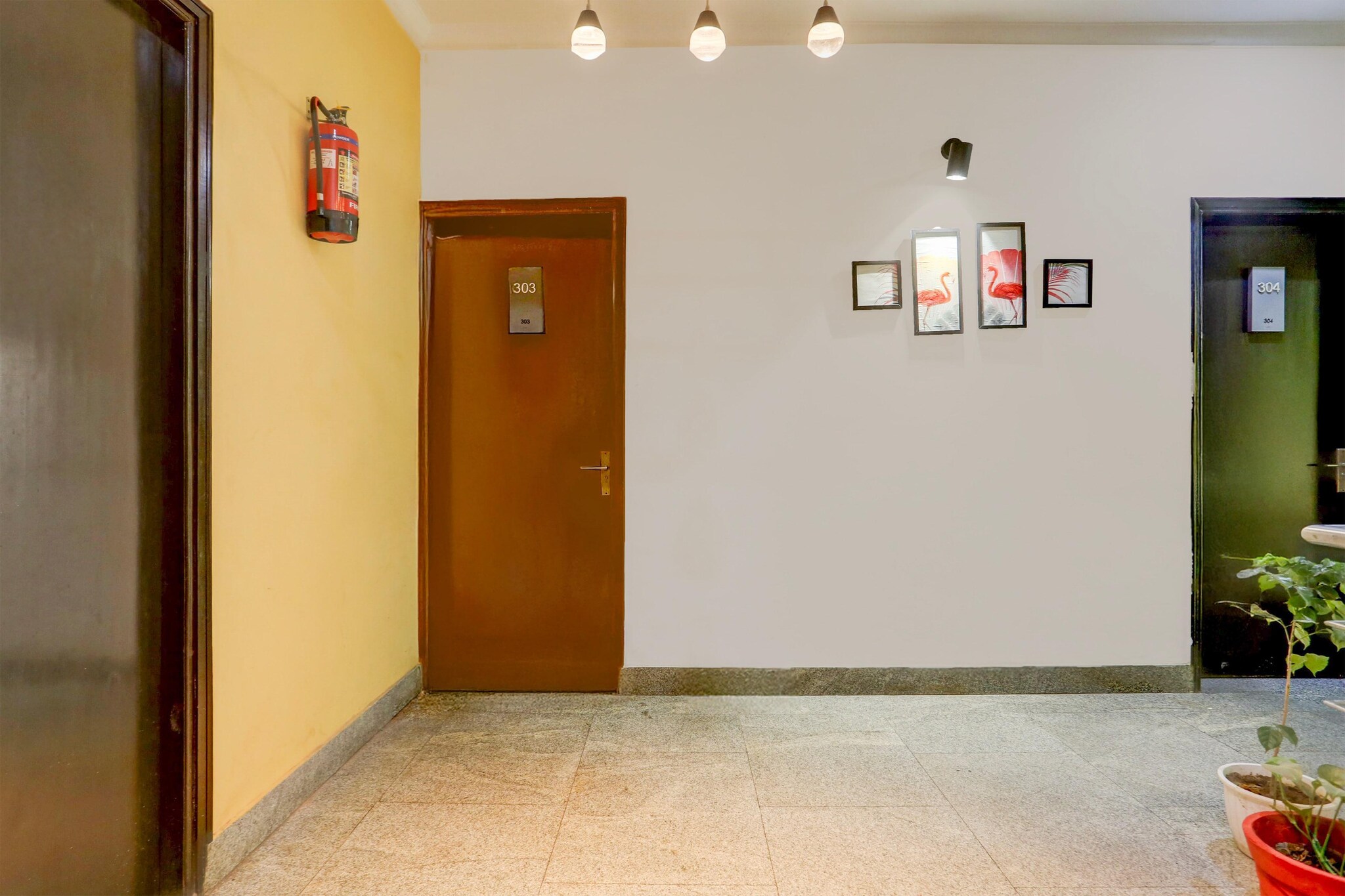 Super Townhouse Sushant Lok Phase 1