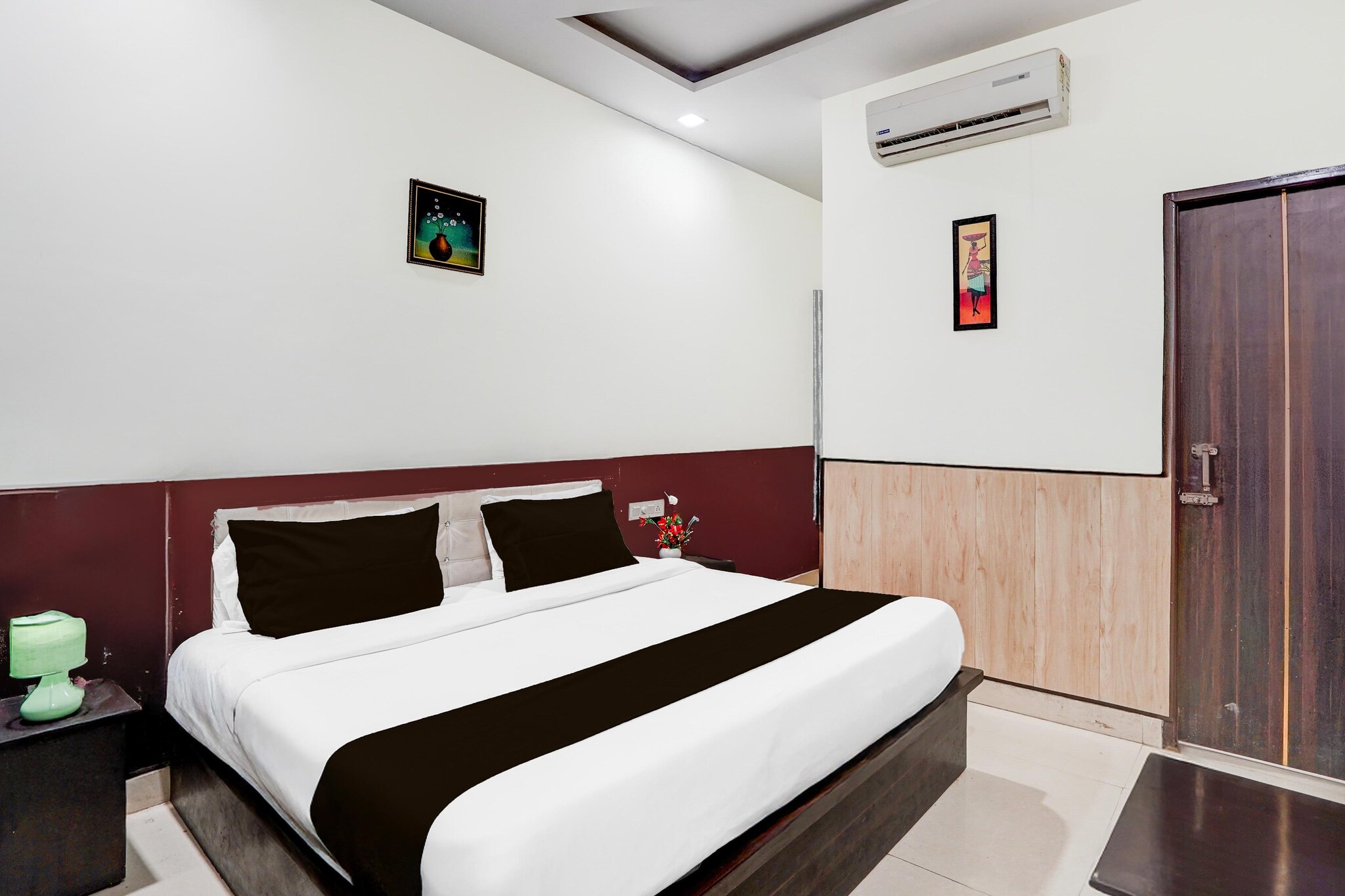 Enjoy a comfortable and hassle-free experience at our thoughtfully designed property. Each room is equipped with modern amenities, cozy bedding, and elegant decor to make you feel right at home. Located conveniently with easy access to public transport and major attractions, it's perfect for both business and leisure travelers. Cleanliness and guest comfort are our top priorities, and our team is available 24/7 to assist you throughout your stay.
 
Unmarried couples are warmly welcome at this property.
Guests with local ID proof are warmly welcome.
Foreign guests are welcome and allowed to stay at this property without any restrictions
Early Check-In Policy: A full day’s room rate will be charged for check-ins before 6:00 AM. Complimentary early check-in is available between 6:00 AM and 10:00 AM, subject to room availability.
 
Check-in is only available to guests aged 18 and above. Please provide a government-issued ID to confirm your age.
