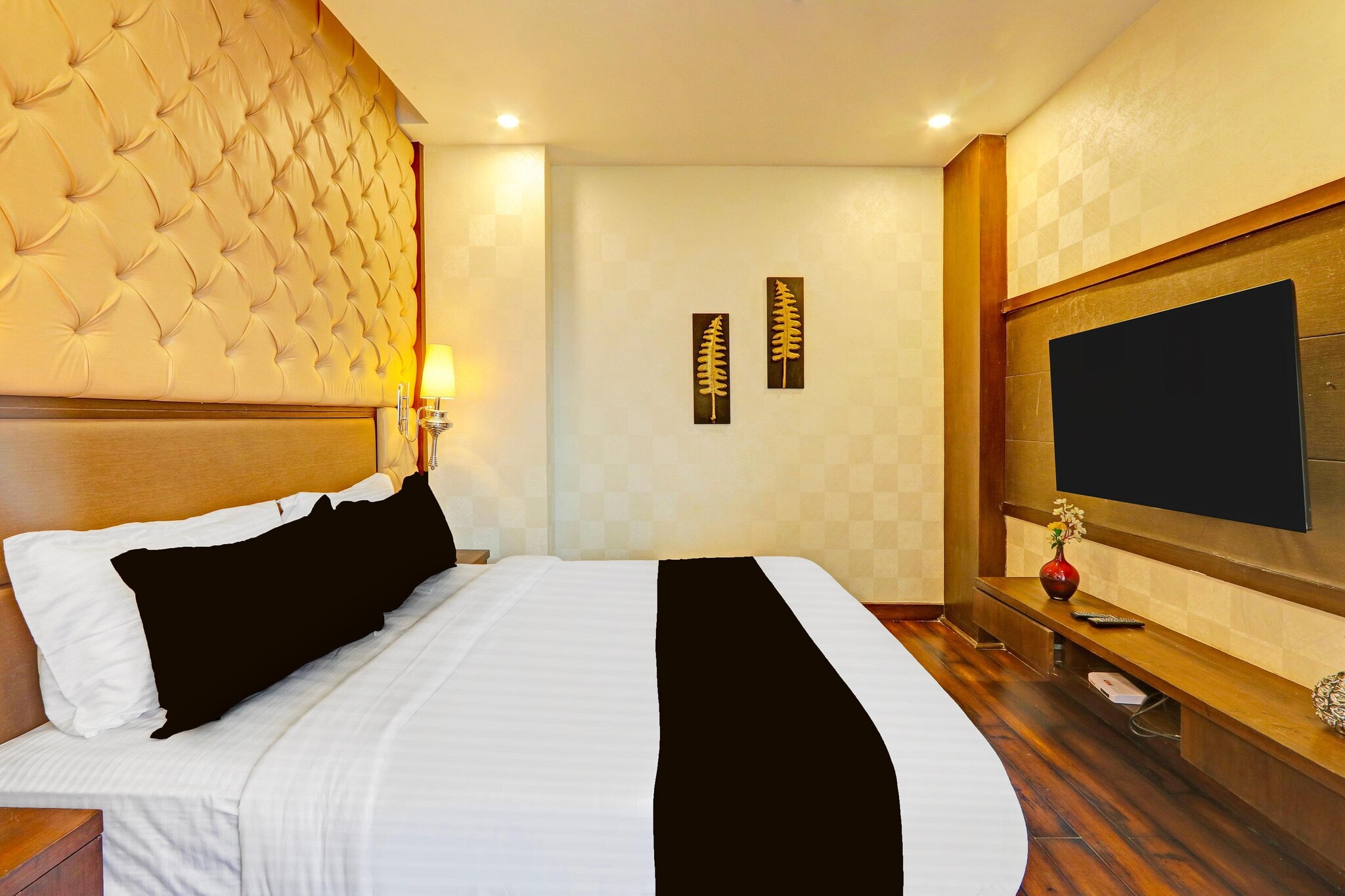 "Enjoy a comfortable and hassle-free experience at our thoughtfully designed property. Each room is equipped with modern amenities, cozy bedding, and elegant decor to make you feel right at home. Located conveniently with easy access to public transport and major attractions, it's perfect for both business and leisure travelers. Cleanliness and guest comfort are our top priorities, and our team is available 24/7 to assist you throughout your stay.

 Unmarried couples are warmly welcome at this property.
 Guests with local ID proof are warmly welcome.
Foreign guests are welcome and allowed to stay at this property without any restrictions

Early Check-In Policy: A full day’s room rate will be charged for check-ins before 6:00 AM. Complimentary early check-in is available between 6:00 AM and 10:00 AM, subject to room availability.
Check-in is only available to guests aged 18 and above. Please provide a government-issued ID to confirm your age.