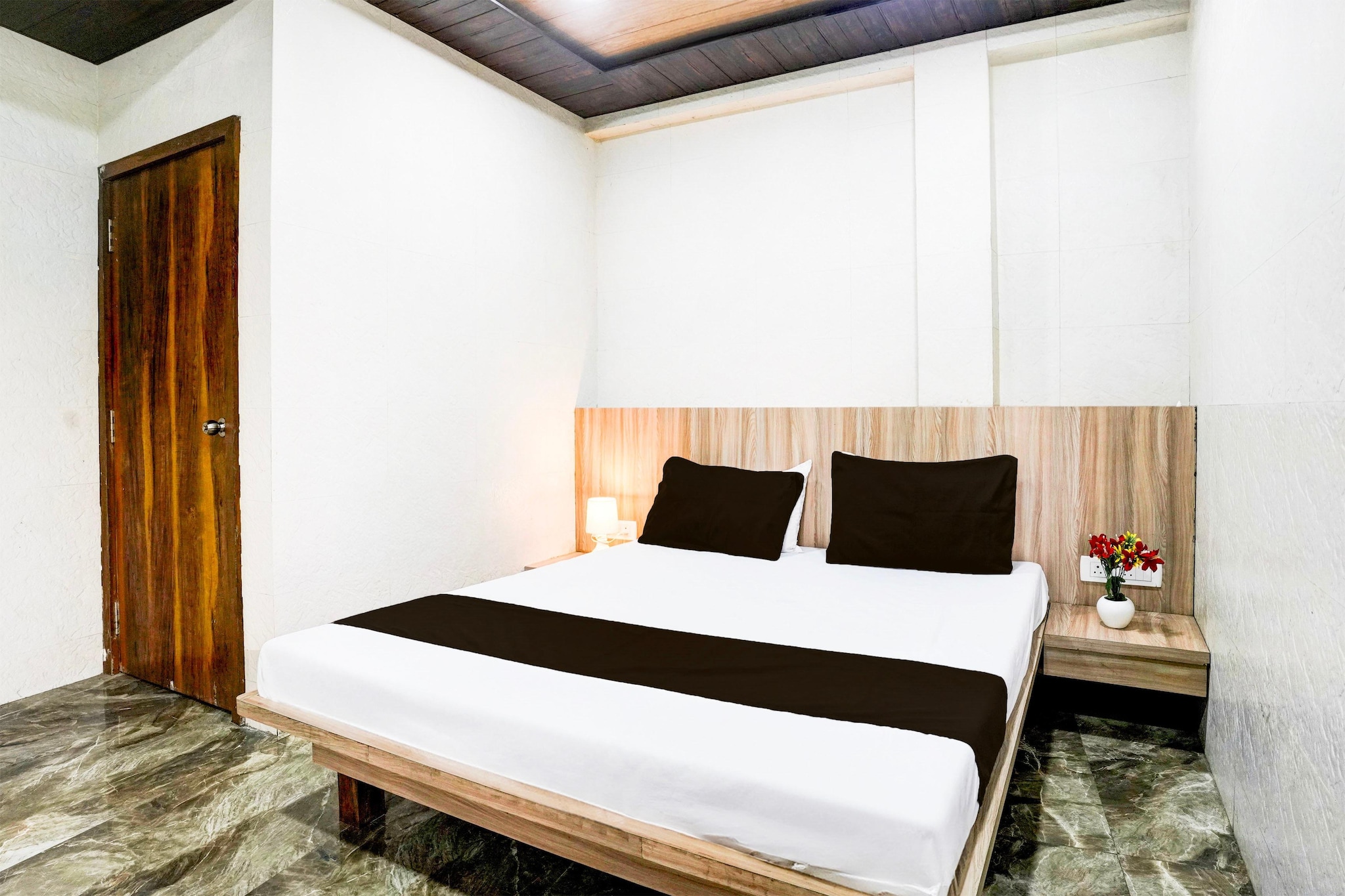 Deluxe Hotel O Dombivali PK Lodging