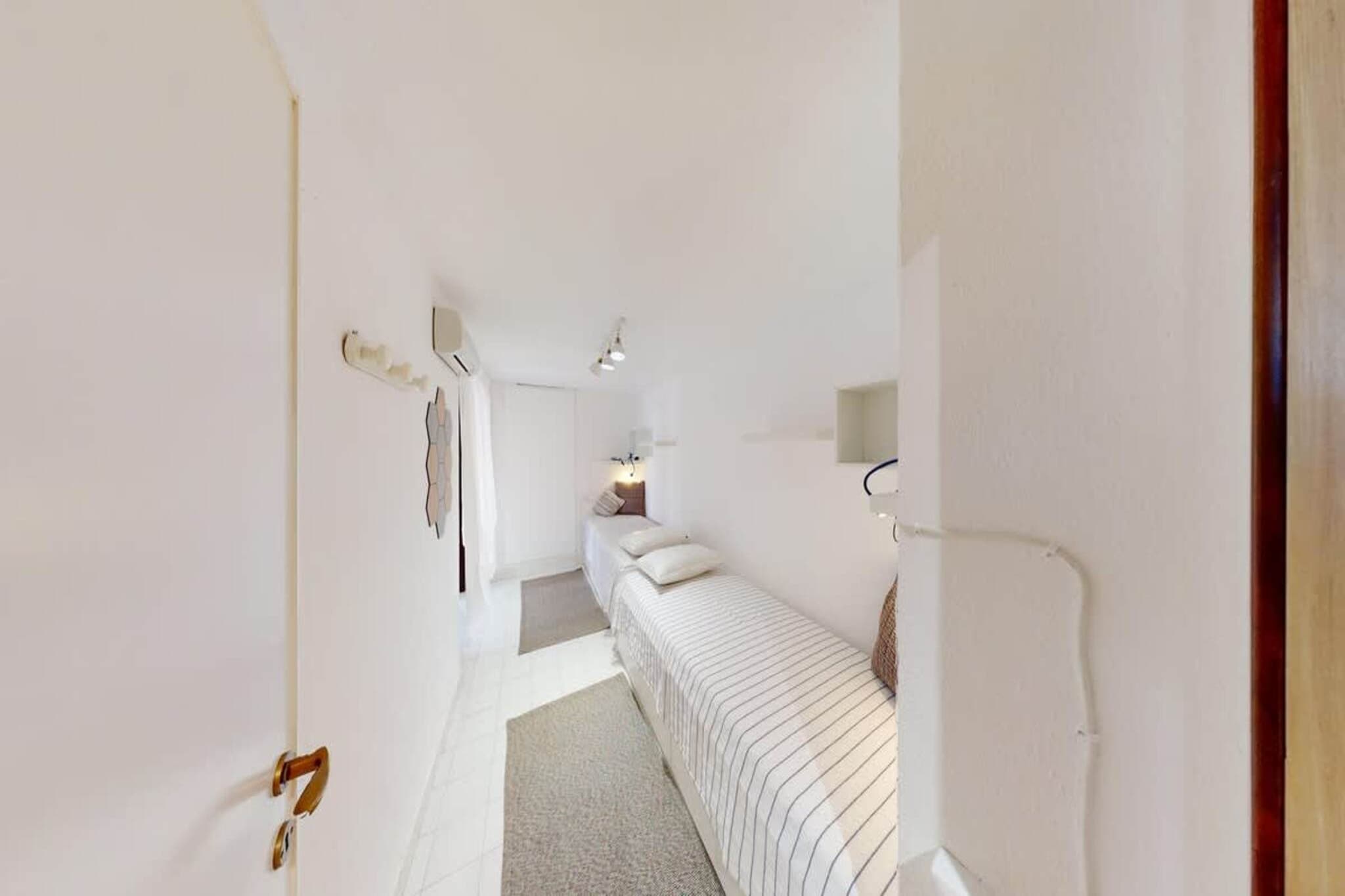 2792 - Bedroom