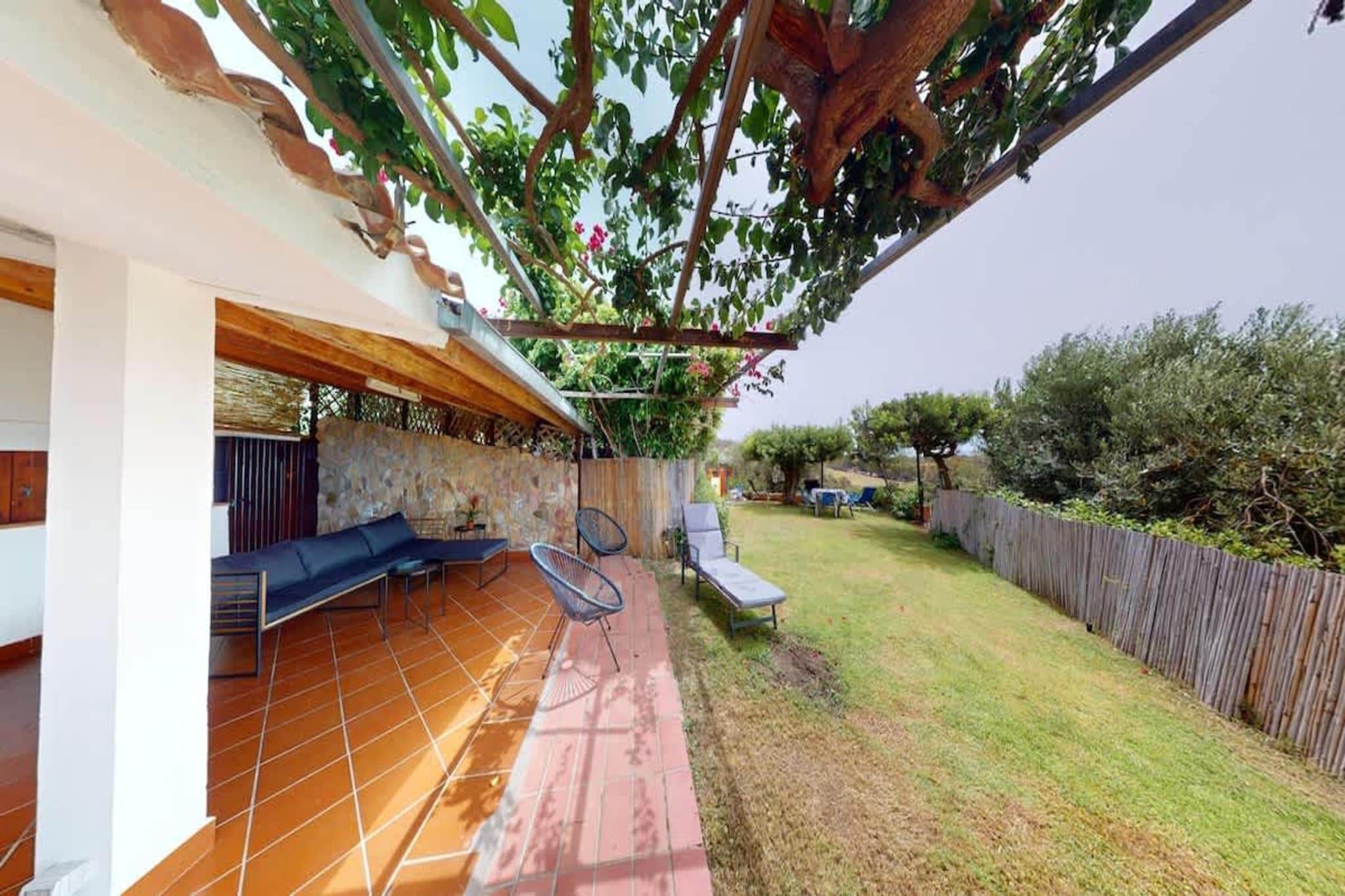 2792 - Terrace balcony