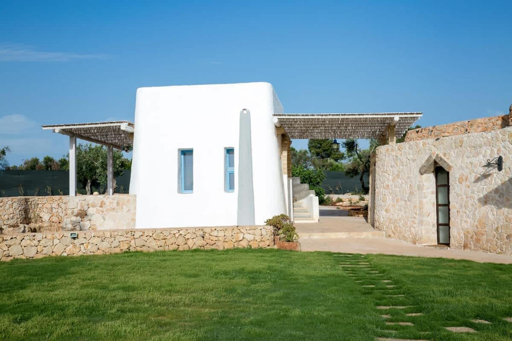 Prestige Pool Trullo - Torre Suda - Tuinen zomer