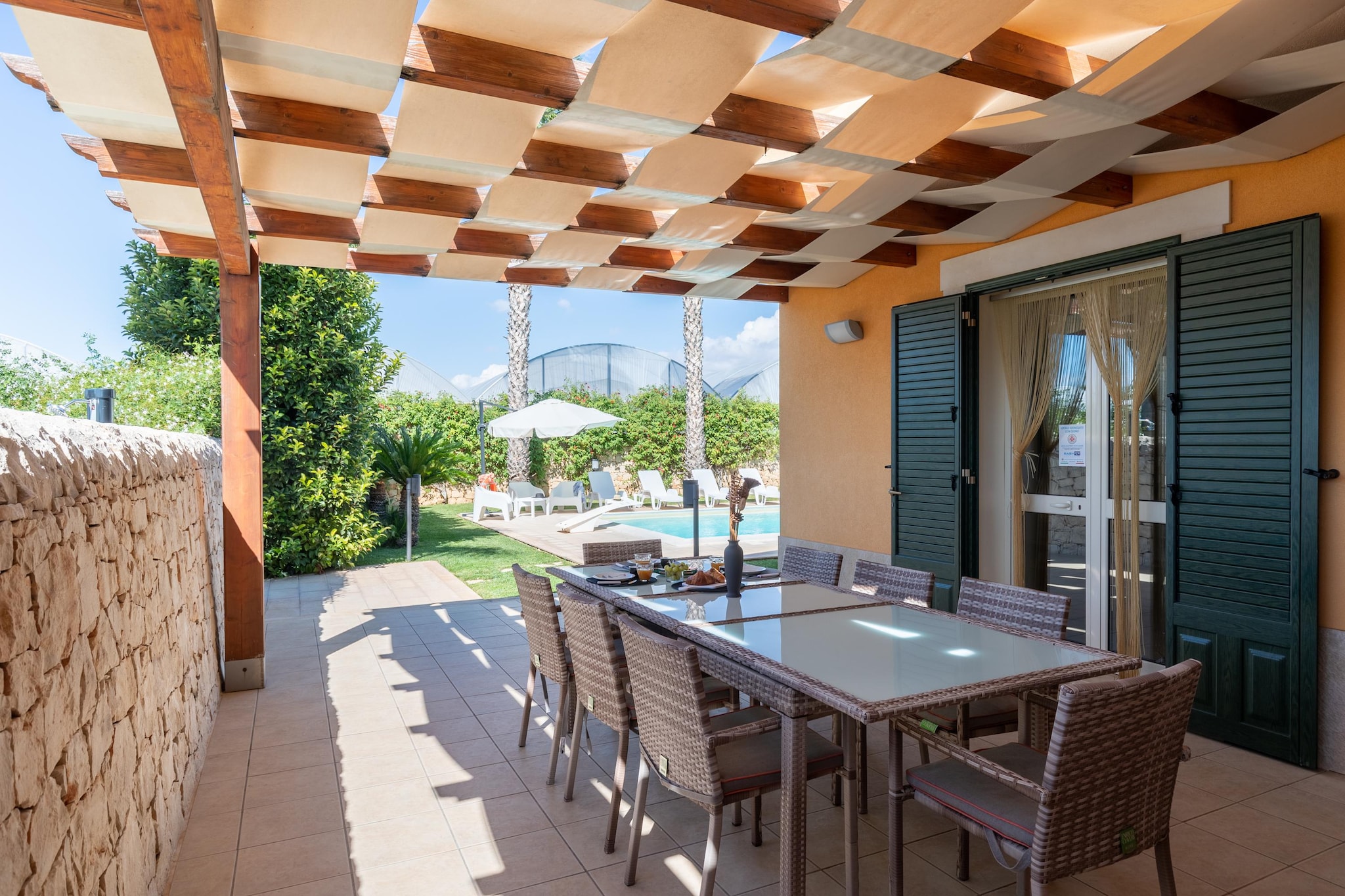 875 - Terrasbalkon