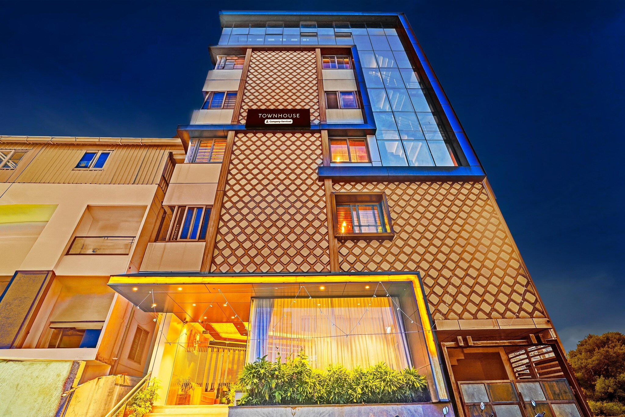 Deluxe with Twin Bed Super Townhouse Indiranagar