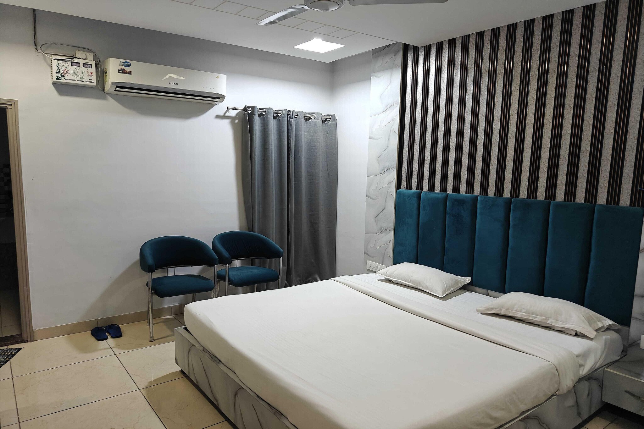 Enjoy a comfortable and hassle-free experience at our thoughtfully designed property. Each room is equipped with modern amenities, cozy bedding, and elegant decor to make you feel right at home. Located conveniently with easy access to public transport and major attractions, it's perfect for both business and leisure travelers. Cleanliness and guest comfort are our top priorities, and our team is available 24/7 to assist you throughout your stay.
Unmarried couples are warmly welcome at this property.
Guests with local ID proof are warmly welcome.
Foreign guests are welcome and allowed to stay at this property without any restrictions
Early Check-In Policy: A full day’s room rate will be charged for check-ins before 6:00 AM. Complimentary early check-in is available between 6:00 AM and 10:00 AM, subject to room availability.
Check-in is only available to guests aged 18 and above. Please provide a government-issued ID to confirm your age.