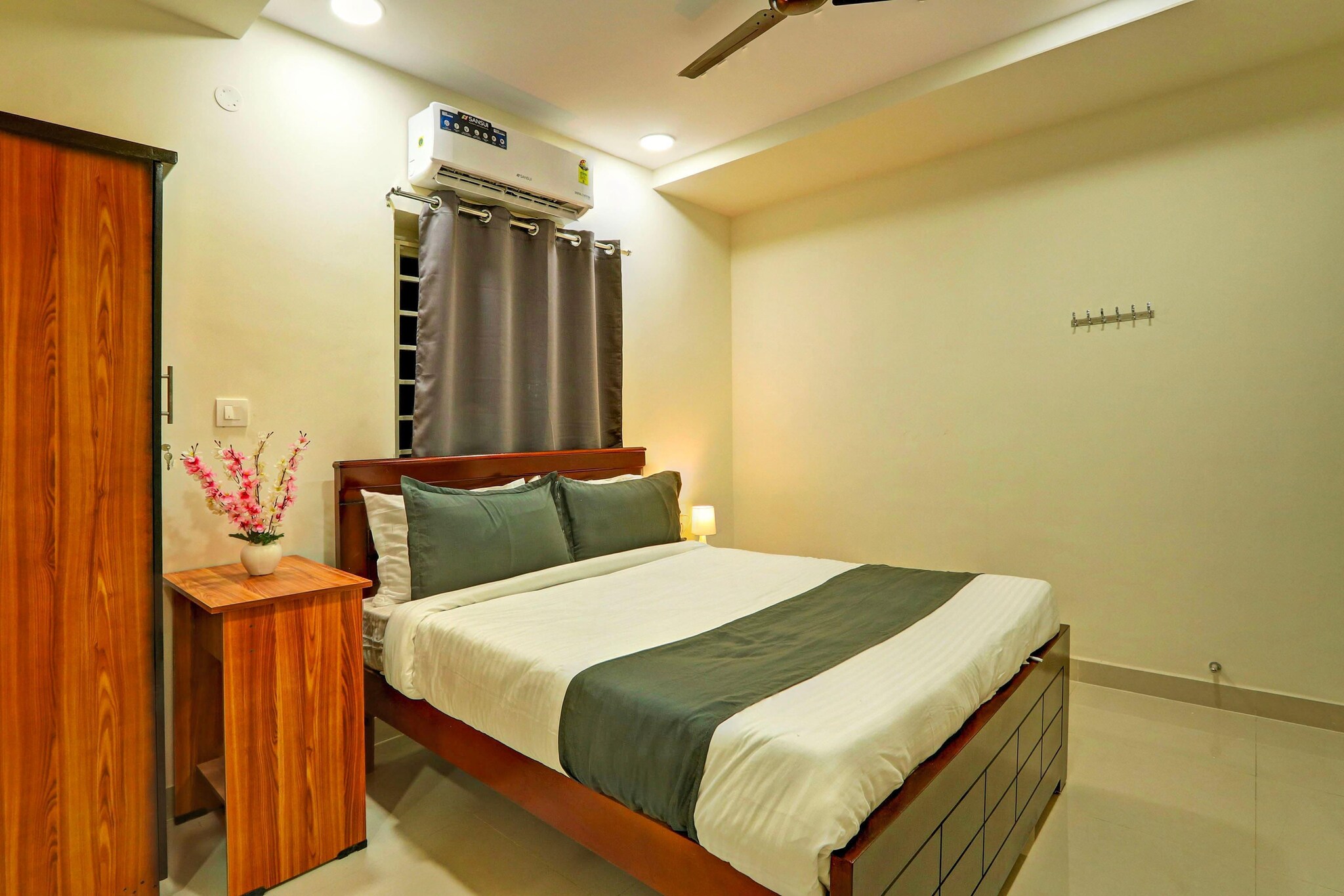 Enjoy a comfortable and hassle-free experience at our thoughtfully designed property. Each room is equipped with modern amenities, cozy bedding, and elegant decor to make you feel right at home. Located conveniently with easy access to public transport and major attractions, it's perfect for both business and leisure travelers. Cleanliness and guest comfort are our top priorities, and our team is available 24/7 to assist you throughout your stay.
Unmarried couples are warmly welcome at this property.
Guests with local ID proof are warmly welcome.
Foreign guests are welcome and allowed to stay at this property without any restrictions
Early Check-In Policy: A full day’s room rate will be charged for check-ins before 6:00 AM. Complimentary early check-in is available between 6:00 AM and 10:00 AM, subject to room availability.
Check-in is only available to guests aged 18 and above. Please provide a government-issued ID to confirm your age.