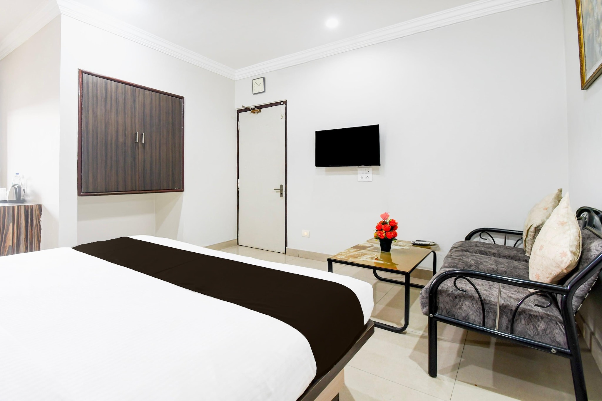 Comfortable Accommodations: Hotel O Raipur Railway Station Formerly Hotel Okasu in Raipur offers family rooms with air-conditioning, private bathrooms, work desks, and seating areas. Each room includes free toiletries, bath or shower, TV, and tiled floors.
Essential Facilities: Guests enjoy free WiFi, a 24-hour front desk, daily housekeeping service, room service, and luggage storage. The hotel provides continental breakfast and a variety of amenities to ensure a pleasant stay.
Prime Location: Located a 4-minute walk from Raipur Railway Station, the hotel is 24 km from Raipur International Cricket Stadium and 15 km from Swami Vivekananda Airport. Boating is available in the surrounding area.
1.Unmarried couples are warmly welcome at this property.
2. Guests with local ID proof are warmly welcome.
3.Foreign guests are welcome and allowed to stay at this property without any restrictions
4.Early Check-In Policy: A full day’s room rate will be charged for check-ins before 6:00 AM. Complimentary early check-in is available between 6:00 AM and 10:00 AM, subject to room availability.
5.Check-in is only available to guests aged 18 and above. Please provide a government-issued ID to confirm your age.