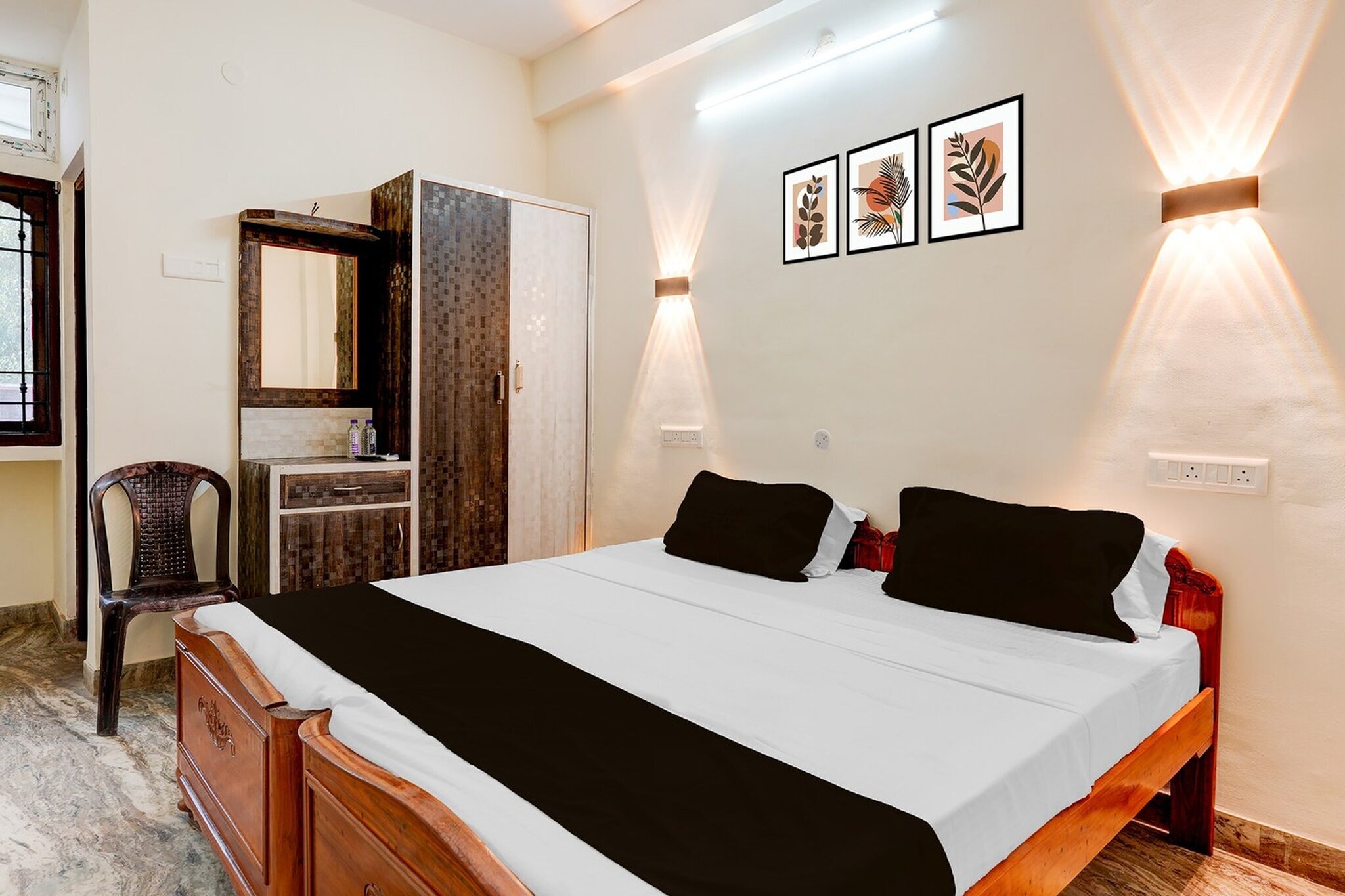 Hotel O Chennai Central Railway Station