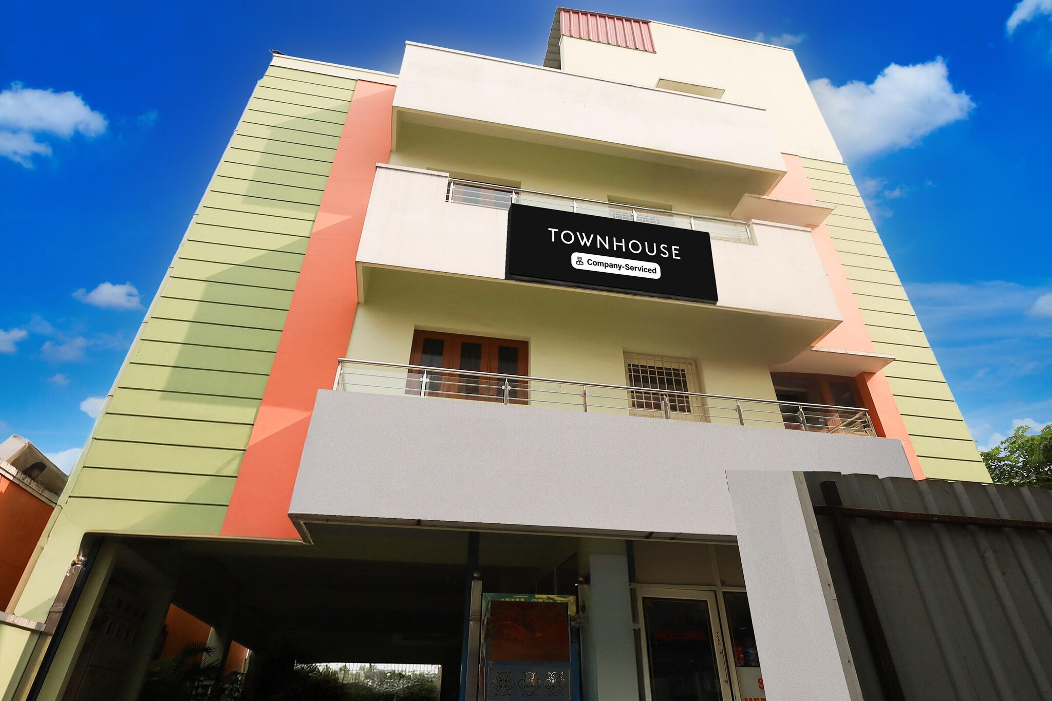 Townhouse Koyambedu Metro Station