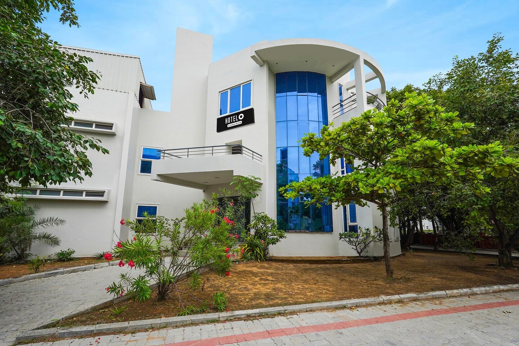 Super Hotel O ECR Stays