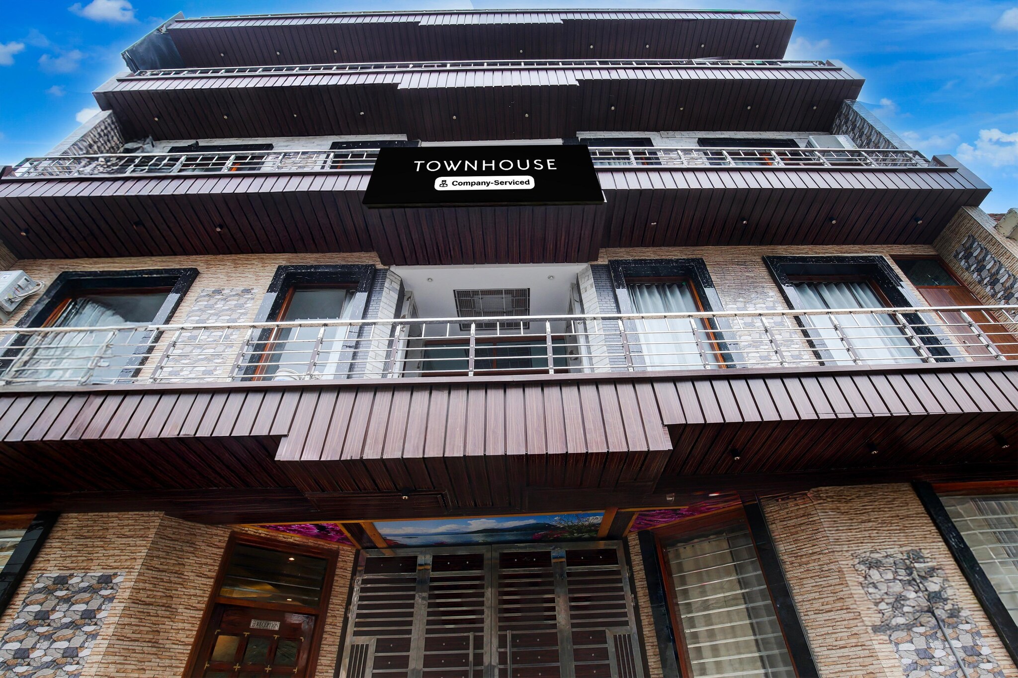 Super Townhouse Chandigarh