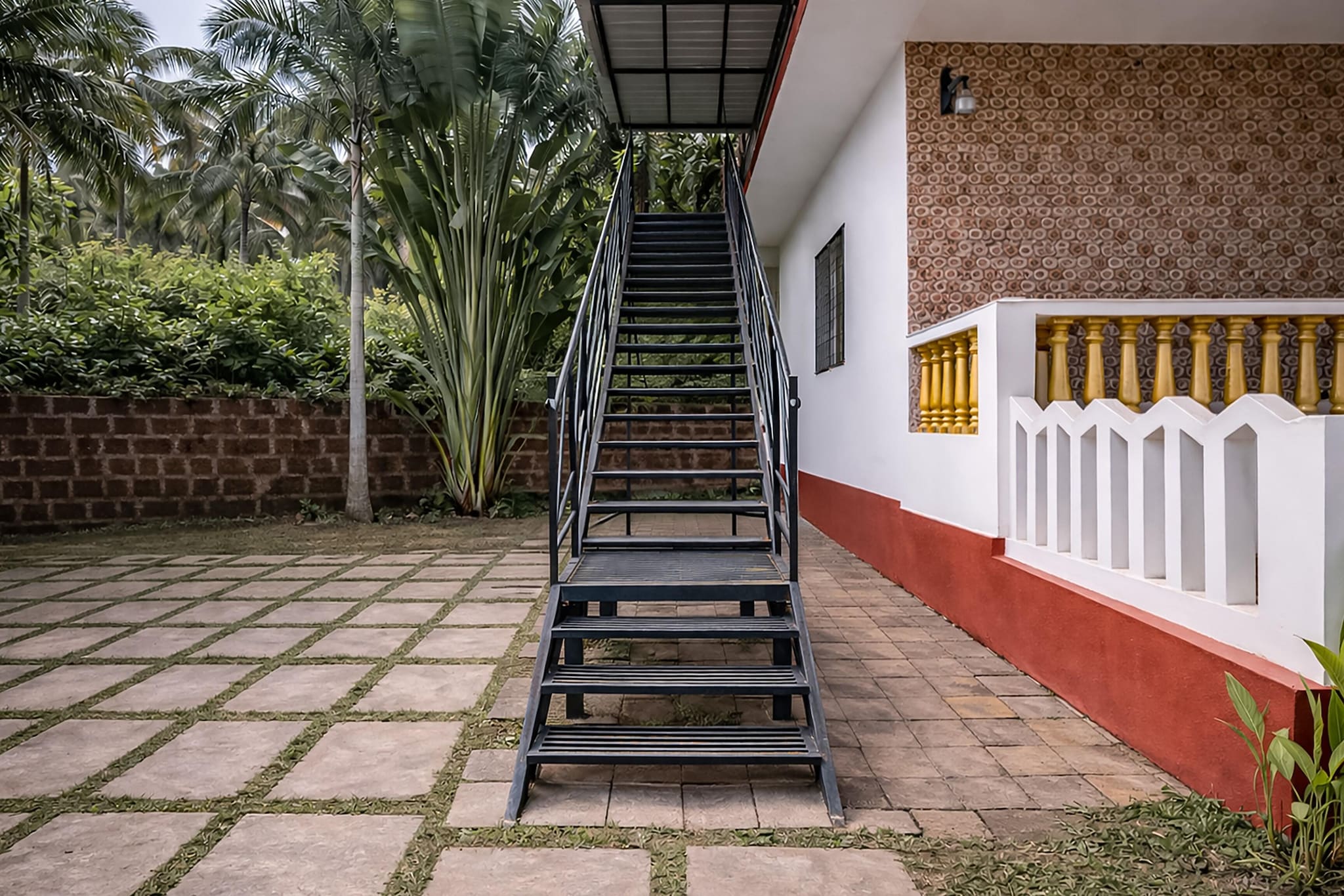 Super Hotel O Thivim Railway Station