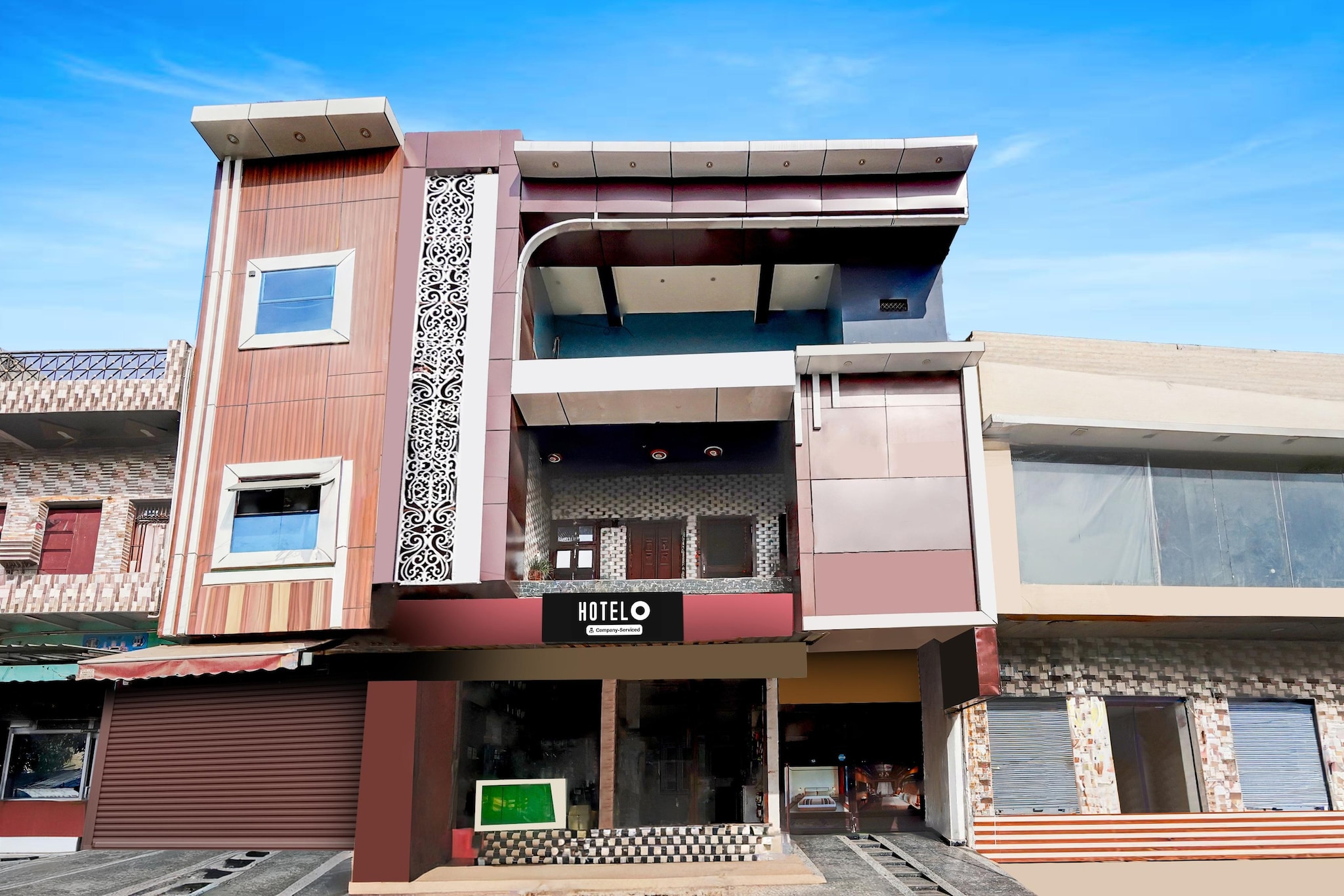 Deluxe Super Hotel O Mahadev