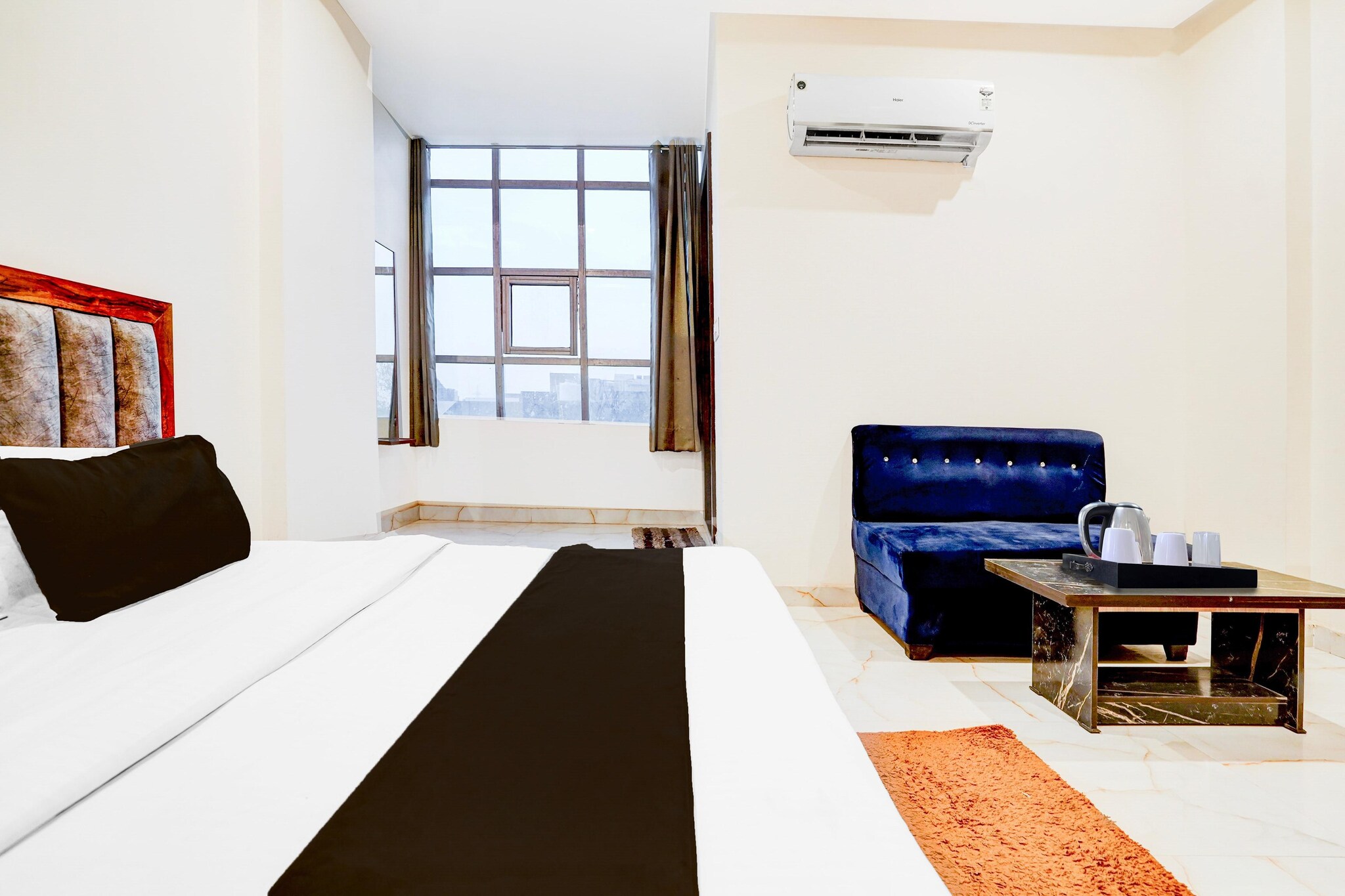 Super Townhouse Narholi Bridge Mathura